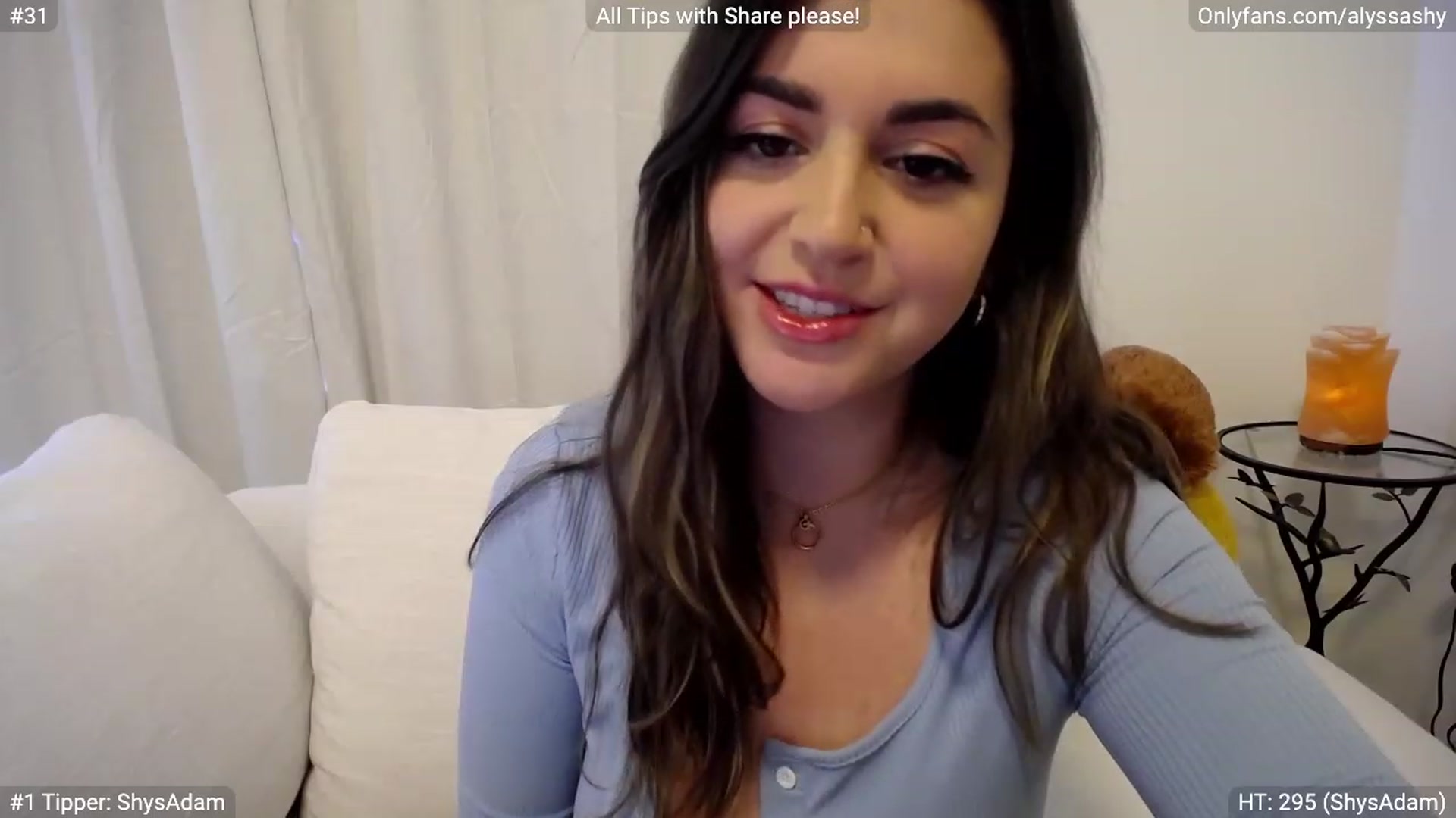 Gallery image thumbnail from AlyssaShy's myfreecams stream on, 03/29/2023, 19:09 image 16 of 20