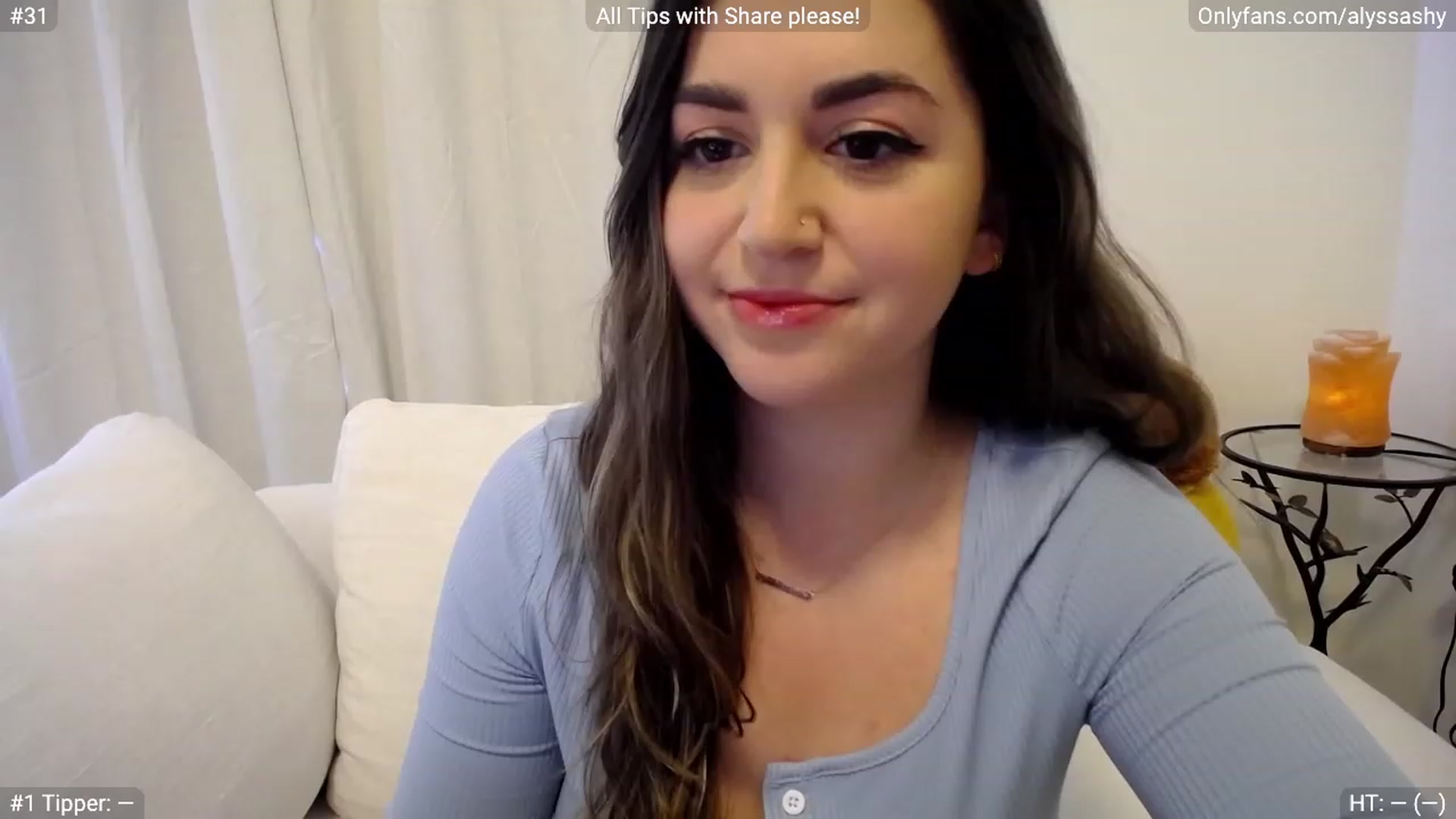 Gallery image thumbnail from AlyssaShy's myfreecams stream on, 03/29/2023, 19:09 image 2 of 20