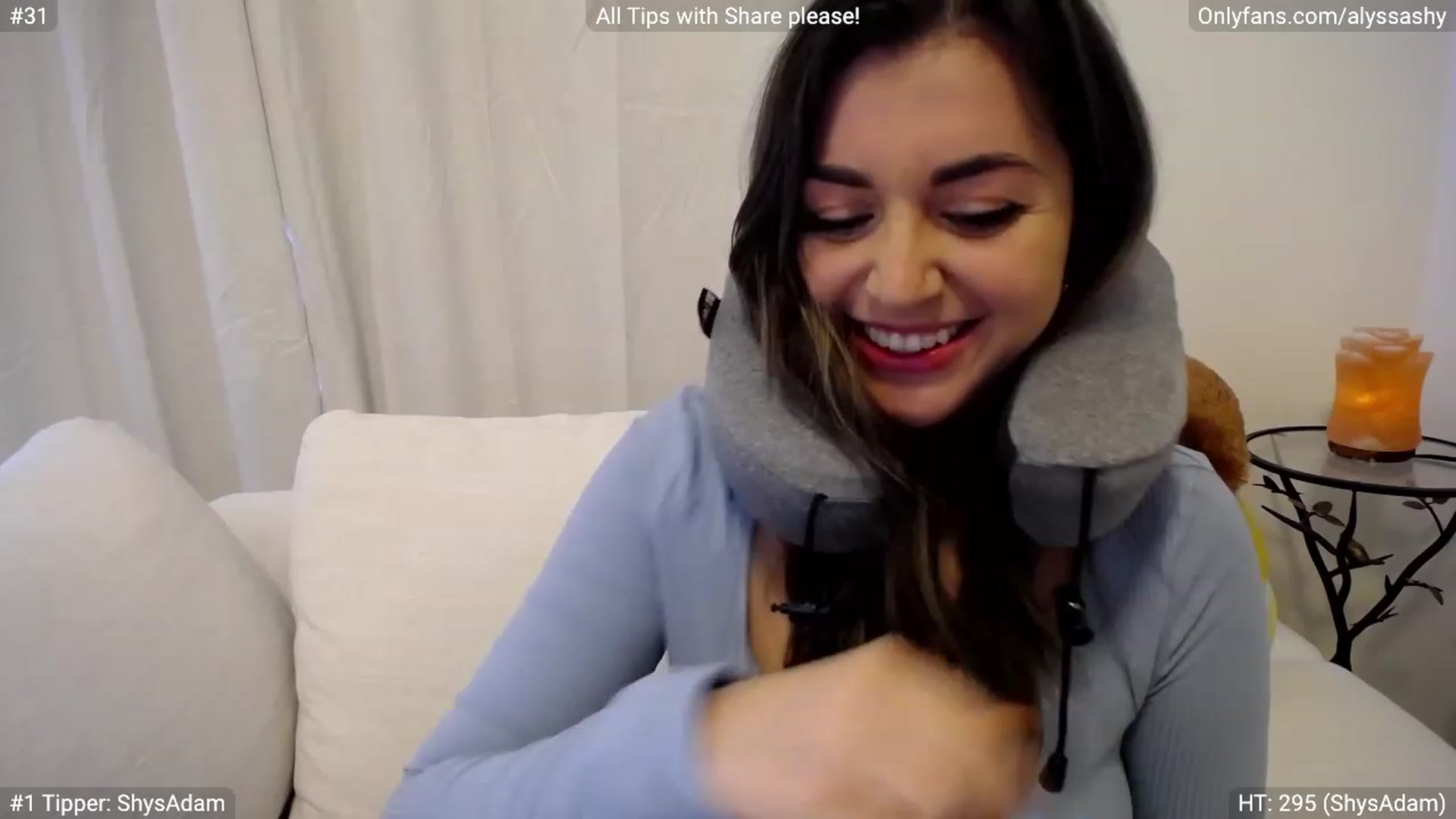 Gallery image thumbnail from AlyssaShy's myfreecams stream on, 03/29/2023, 20:06 image 11 of 20