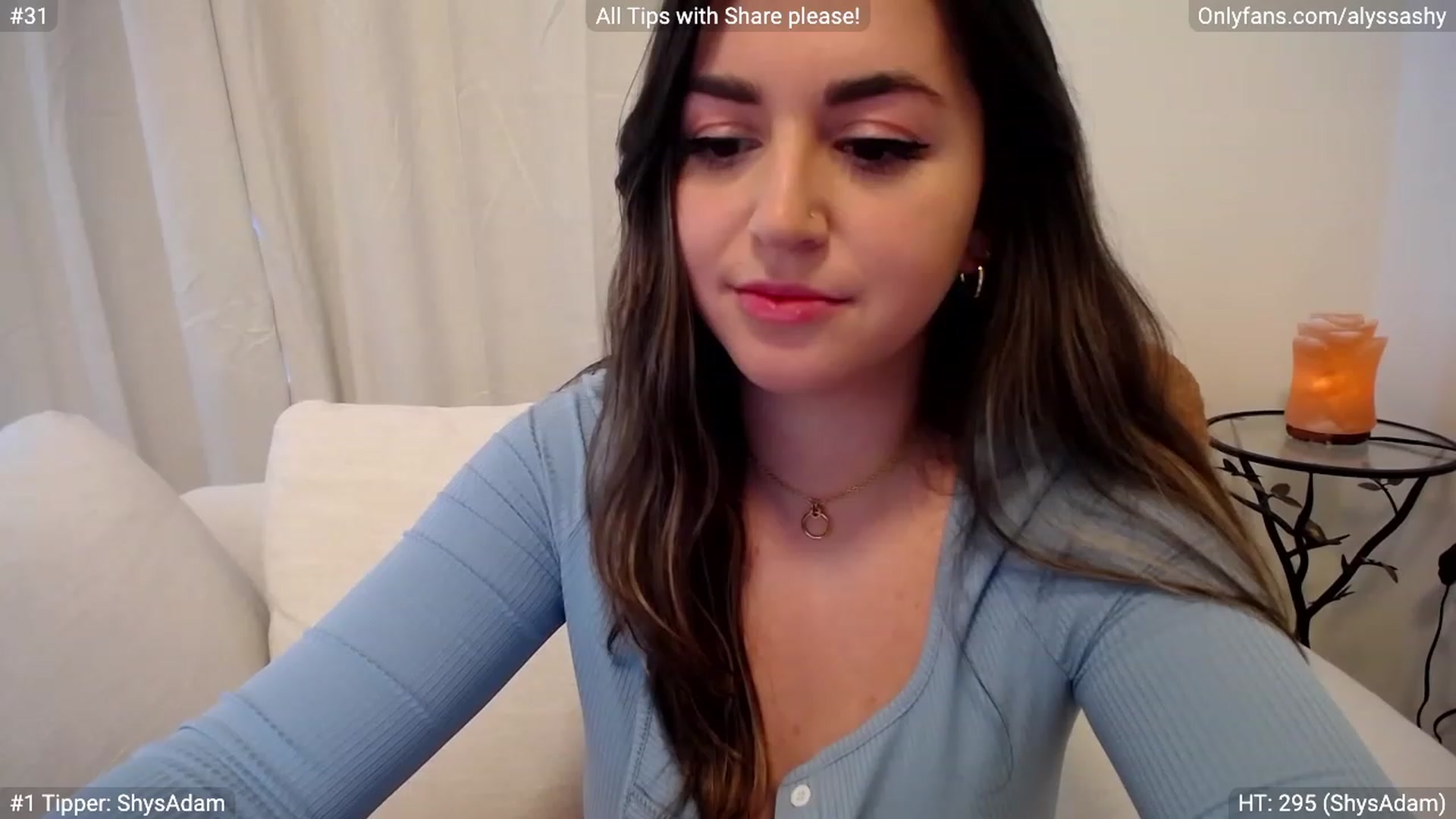 Gallery image thumbnail from AlyssaShy's myfreecams stream on, 03/29/2023, 20:06 image 4 of 20