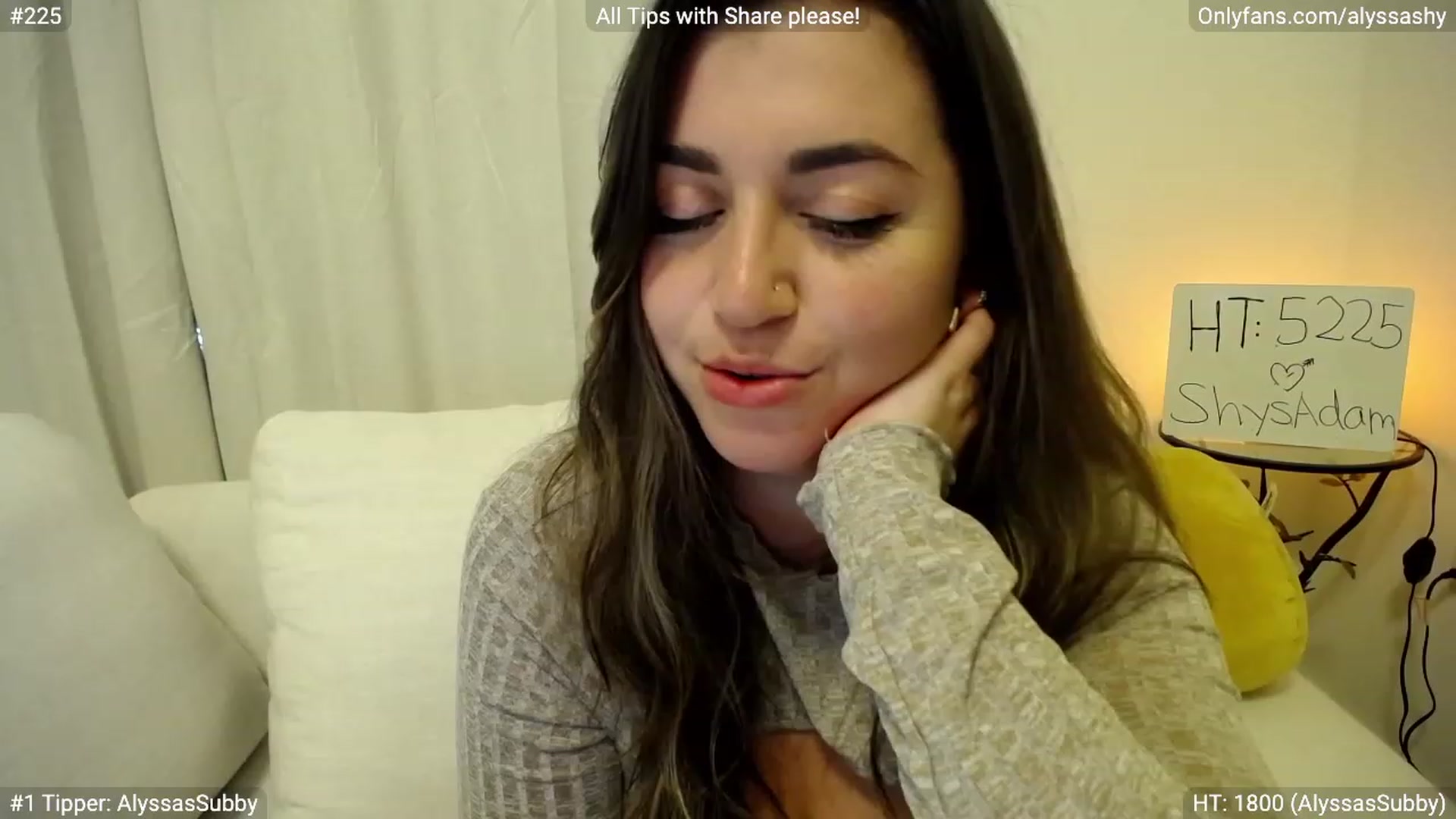 Gallery image thumbnail from AlyssaShy's myfreecams stream on, 04/16/2023, 01:54 image 18 of 20