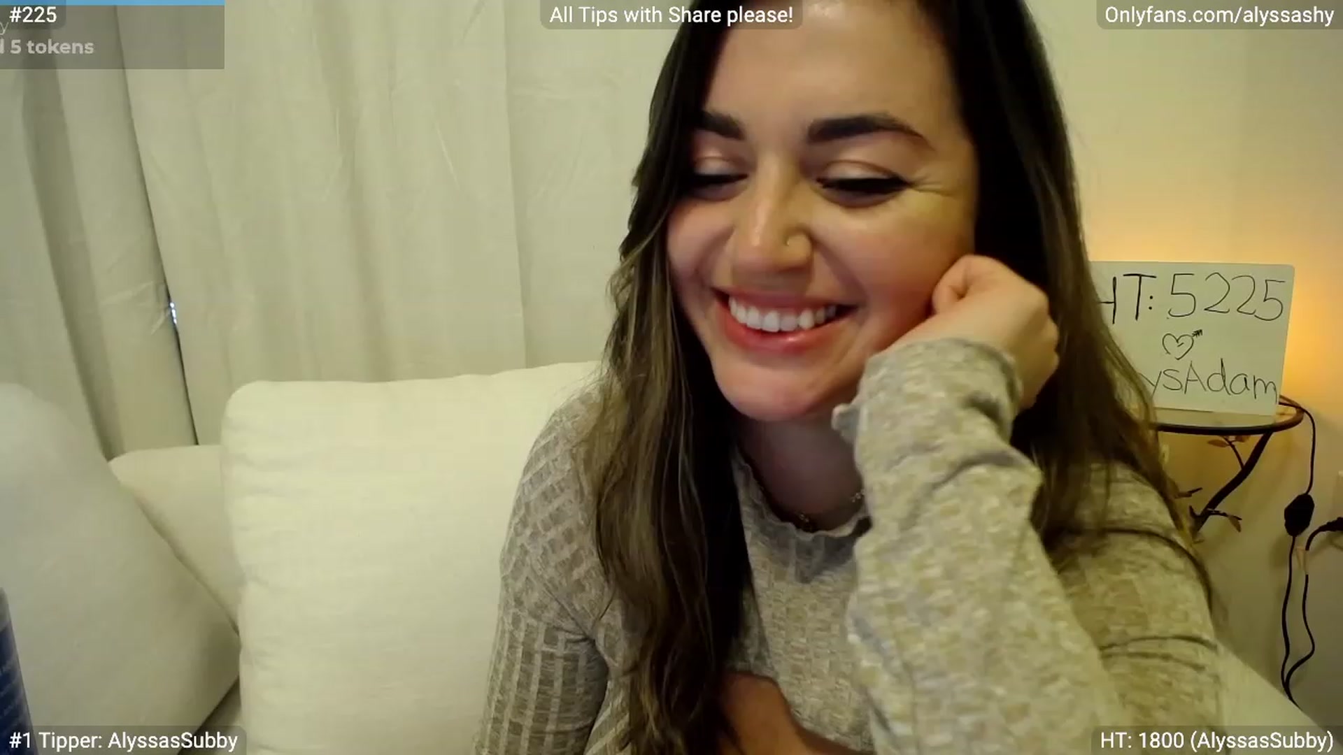 Gallery image thumbnail from AlyssaShy's myfreecams stream on, 04/16/2023, 01:54 image 8 of 20