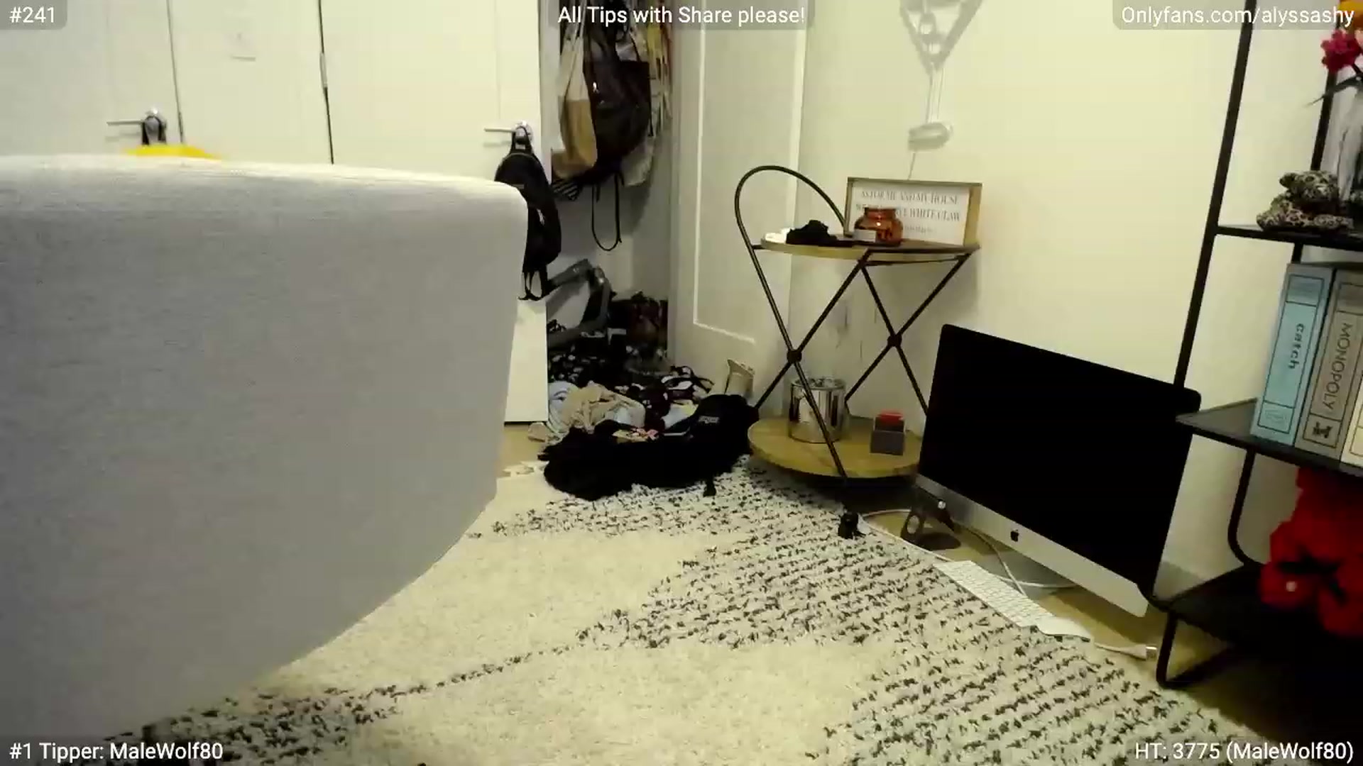 Gallery image thumbnail from AlyssaShy's myfreecams stream on, 04/18/2023, 21:57 image 6 of 20