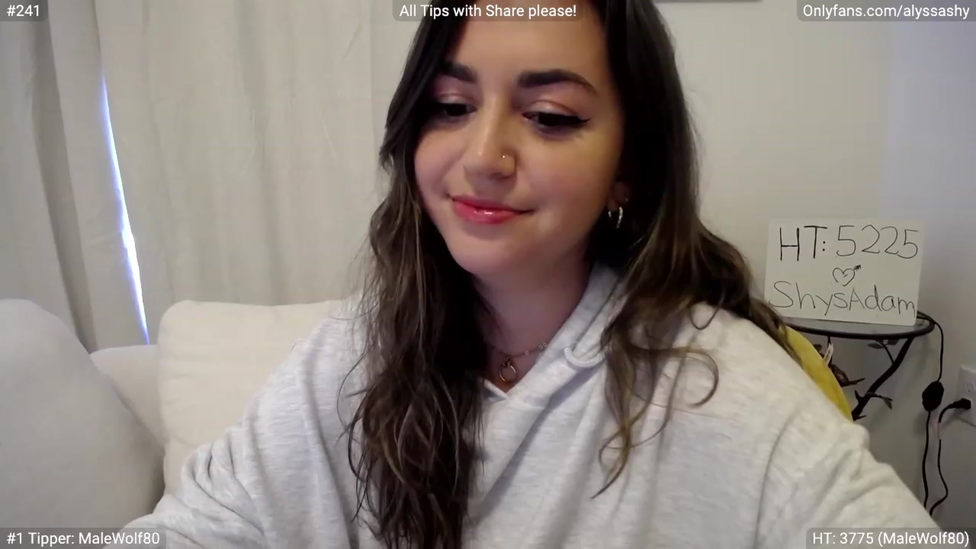 Gallery image thumbnail from AlyssaShy's myfreecams stream on, 04/18/2023, 21:57 image 14 of 20