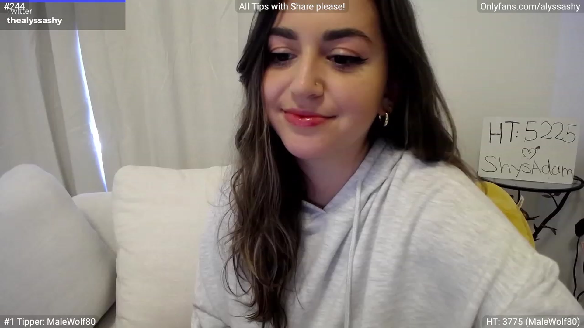 Gallery image thumbnail from AlyssaShy's myfreecams stream on, 04/18/2023, 21:57 image 5 of 20