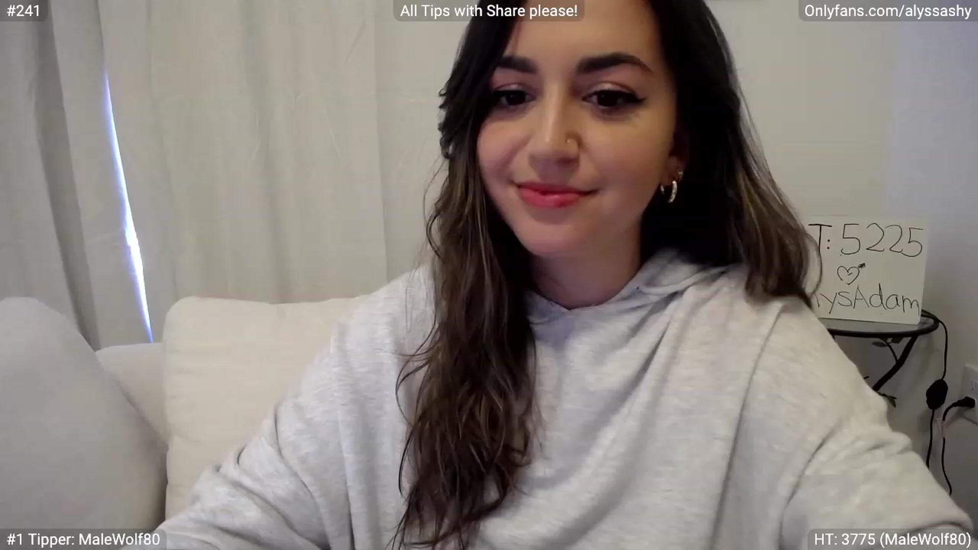 Gallery image thumbnail from AlyssaShy's myfreecams stream on, 04/18/2023, 21:57 image 12 of 20