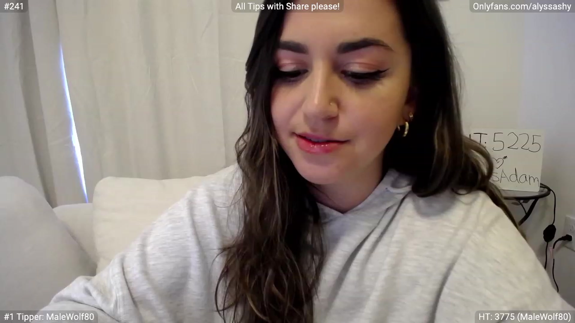 Gallery image thumbnail from AlyssaShy's myfreecams stream on, 04/18/2023, 21:57 image 15 of 20