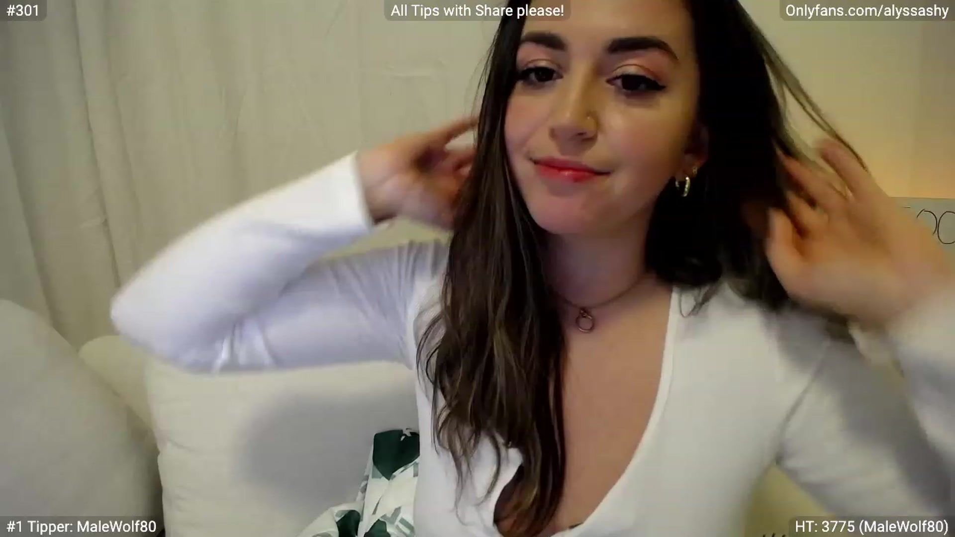 Gallery image thumbnail from AlyssaShy's myfreecams stream on, 04/30/2023, 24:04 image 16 of 20