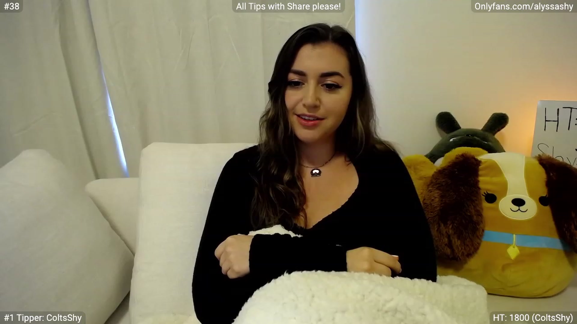 Gallery image thumbnail from AlyssaShy's myfreecams stream on, 05/04/2023, 21:29 image 4 of 20