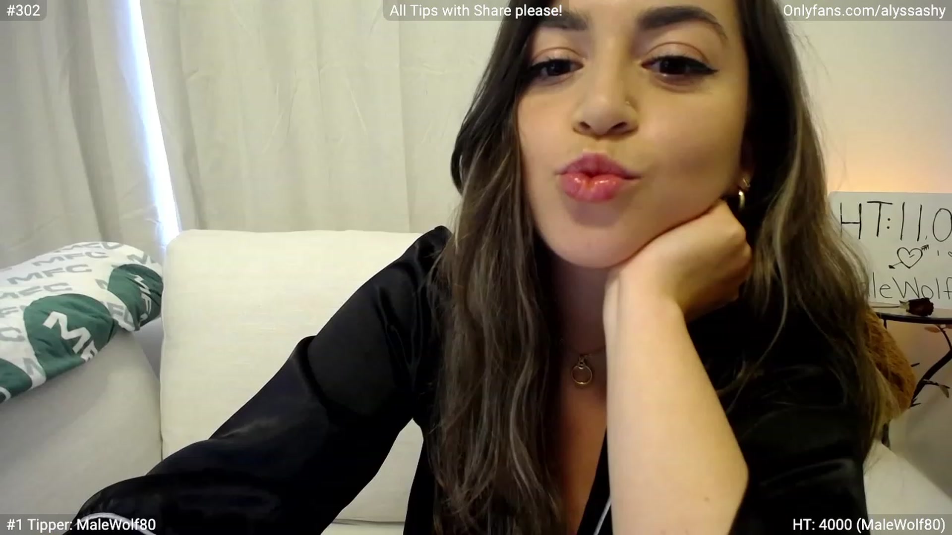 Gallery image thumbnail from AlyssaShy's myfreecams stream on, 05/25/2023, 20:28 image 5 of 20