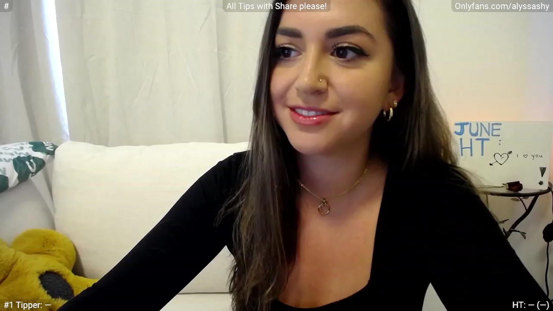Gallery image thumbnail from AlyssaShy's myfreecams stream on, 06/01/2023, 17:24 image 8 of 20