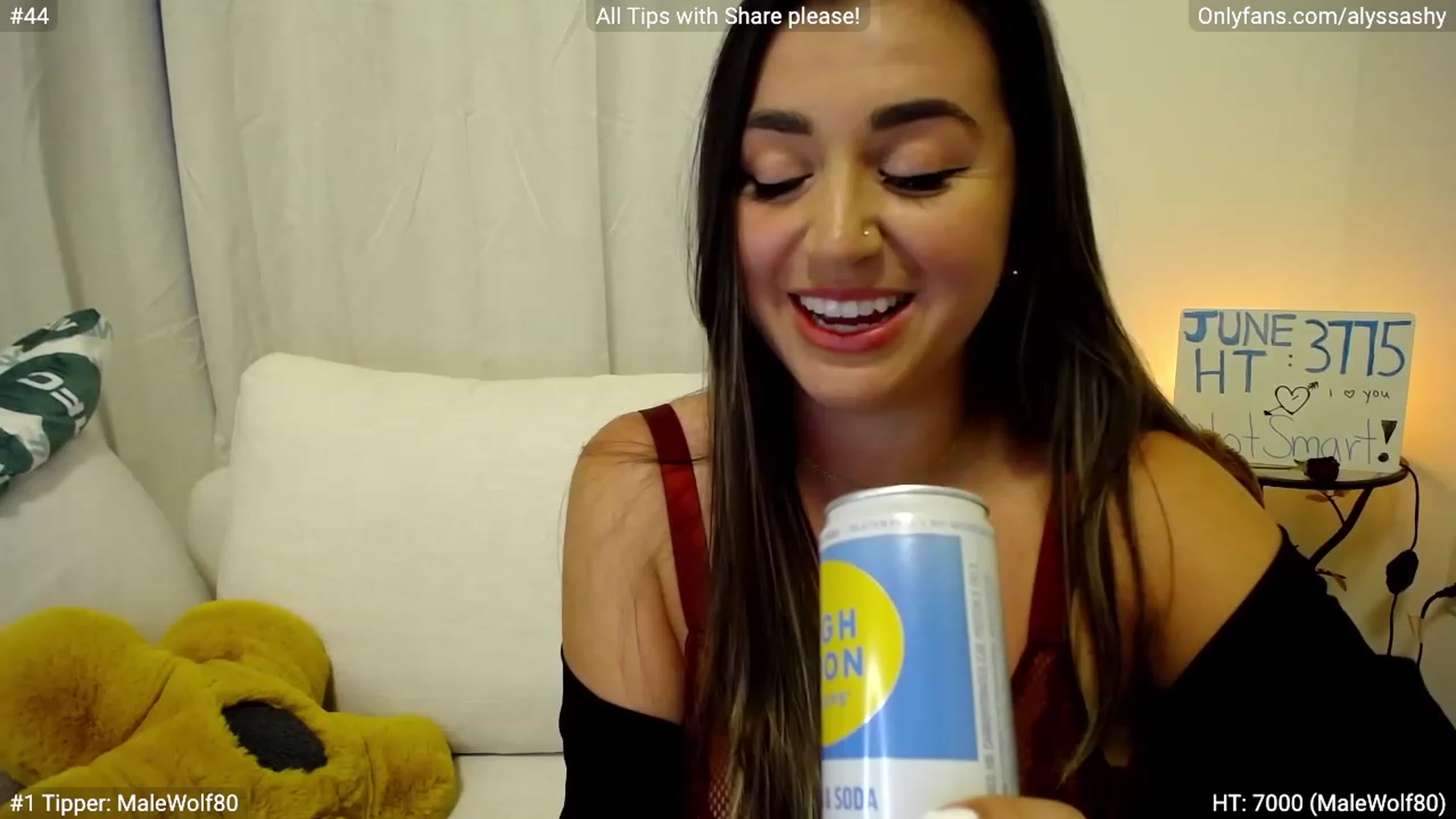 Gallery image thumbnail from AlyssaShy's myfreecams stream on, 06/03/2023, 01:33 image 5 of 20