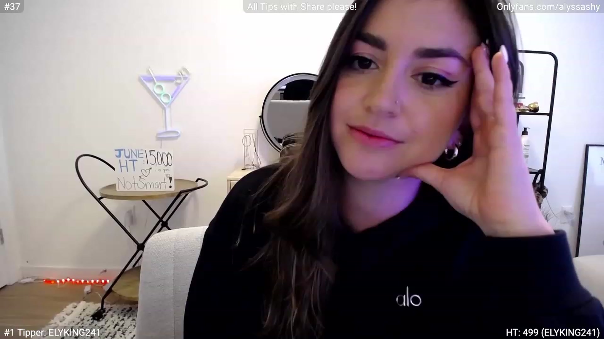 Gallery image thumbnail from AlyssaShy's myfreecams stream on, 06/10/2023, 22:08 image 1 of 20