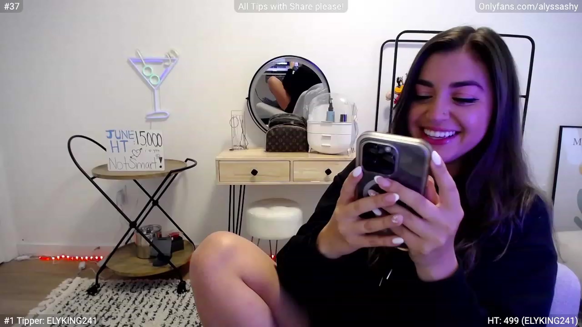 Gallery image thumbnail from AlyssaShy's myfreecams stream on, 06/10/2023, 23:08 image 4 of 20