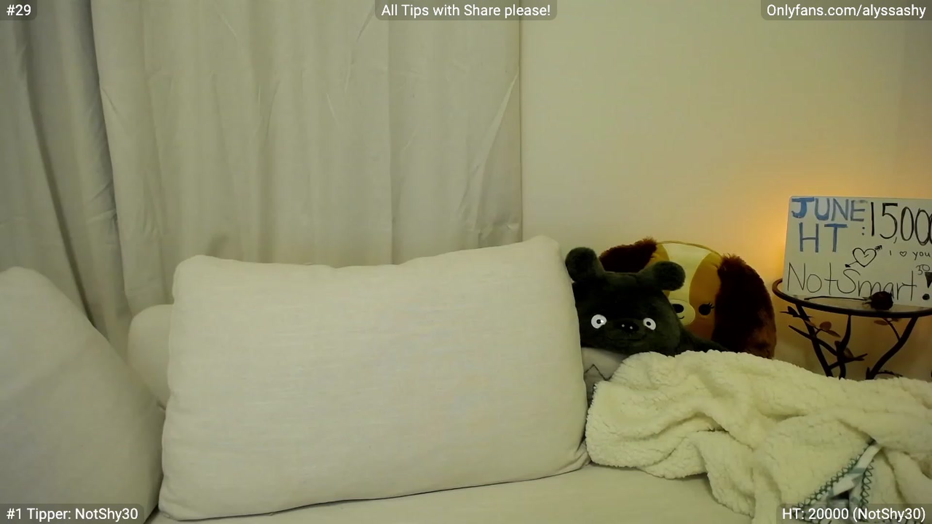 Gallery image thumbnail from AlyssaShy's myfreecams stream on, 06/17/2023, 02:33 image 1 of 20