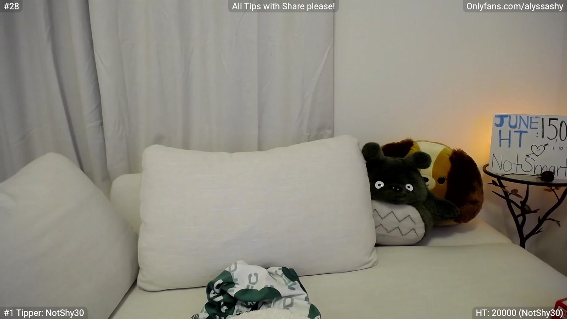 Gallery image thumbnail from AlyssaShy's myfreecams stream on, 06/17/2023, 03:50 image 19 of 20