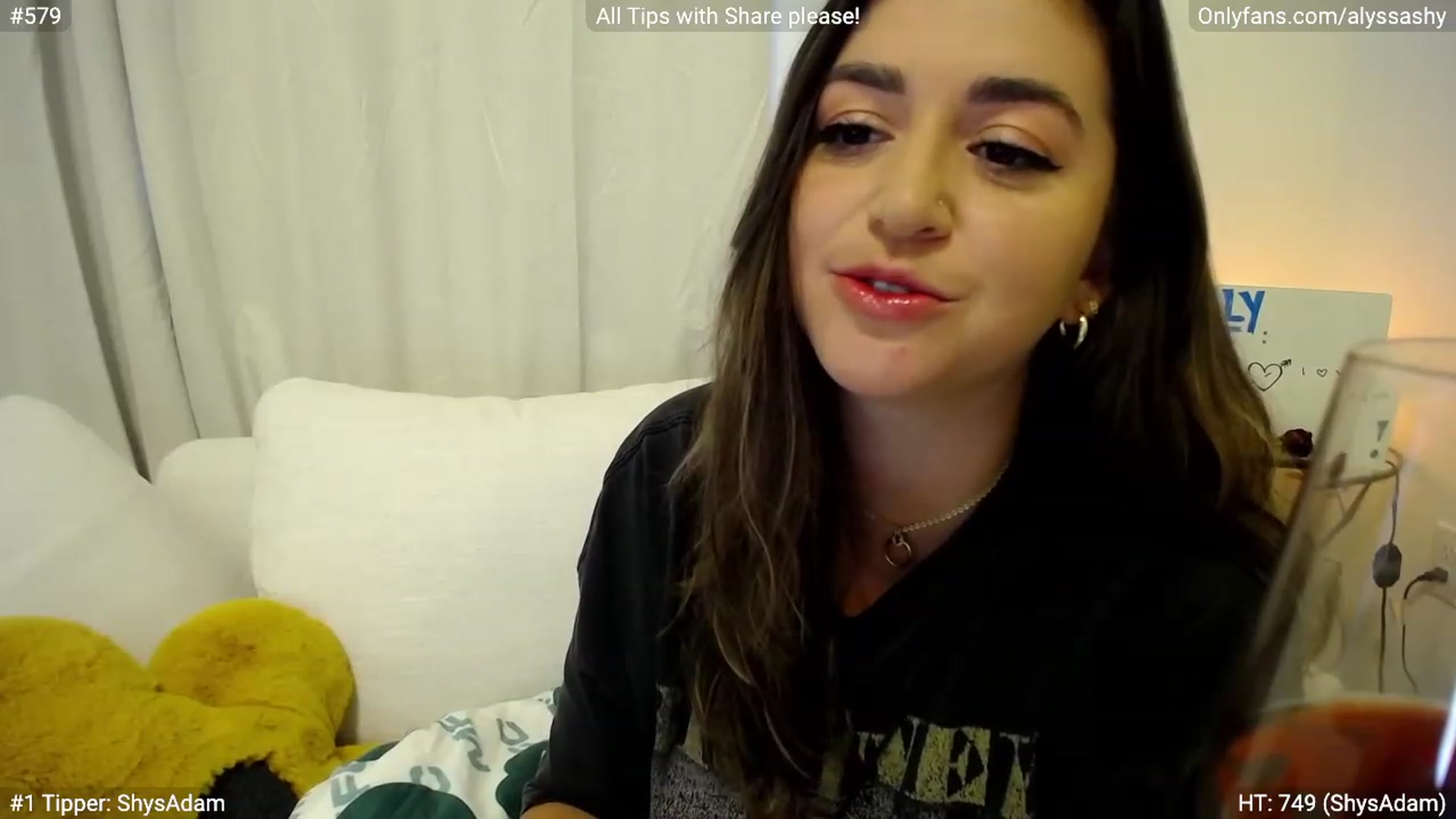 Gallery image thumbnail from AlyssaShy's myfreecams stream on, 07/01/2023, 22:54 image 19 of 20
