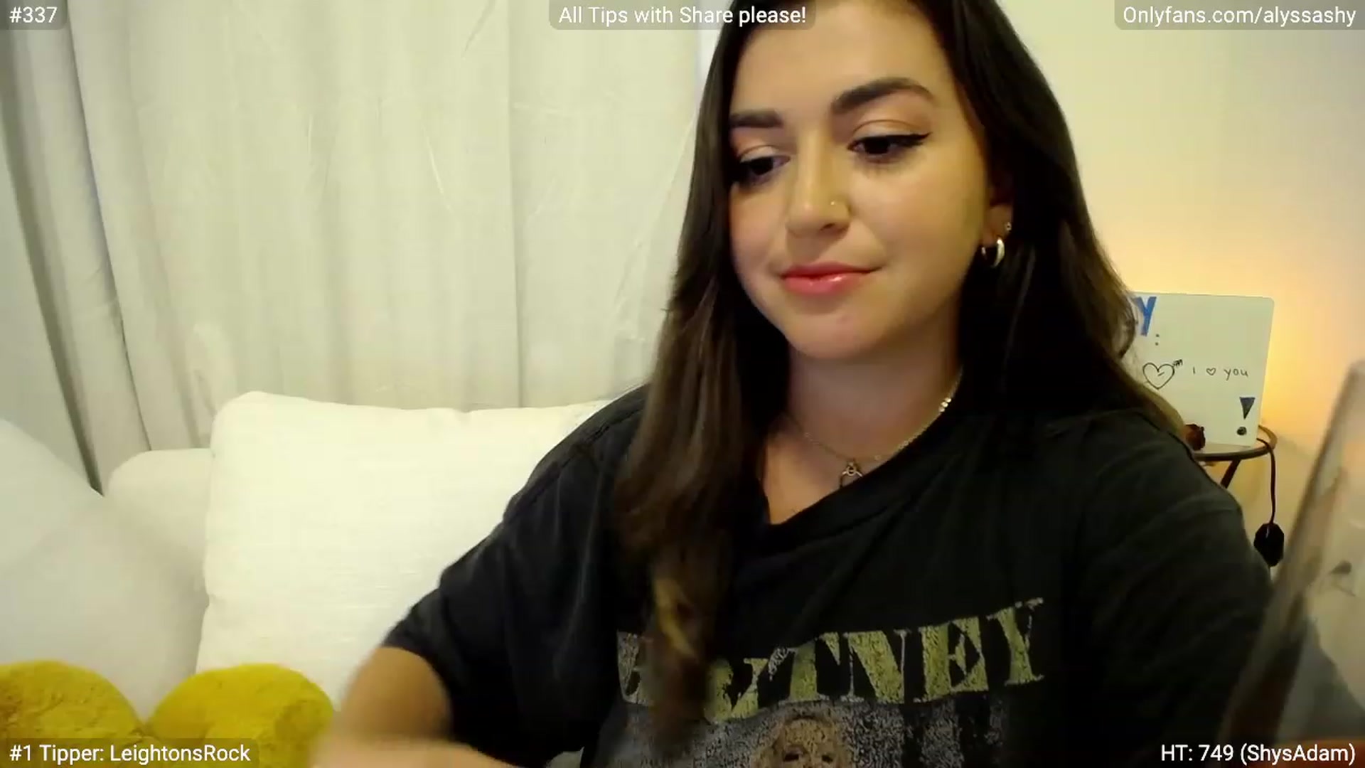 Gallery image thumbnail from AlyssaShy's myfreecams stream on, 07/02/2023, 24:29 image 9 of 20