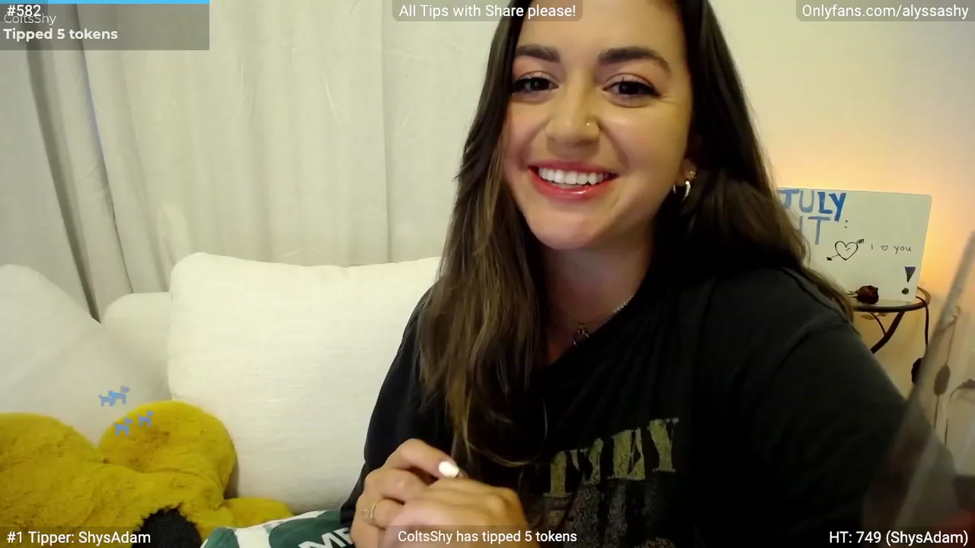 Gallery image thumbnail from AlyssaShy's myfreecams stream on, 07/02/2023, 24:29 image 1 of 20