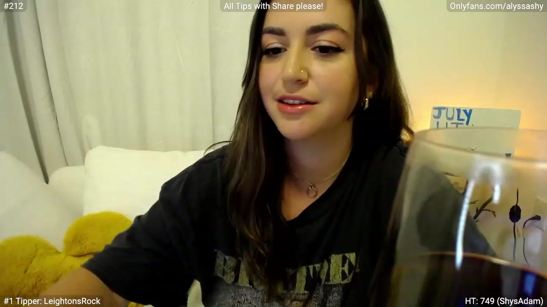 Gallery image thumbnail from AlyssaShy's myfreecams stream on, 07/02/2023, 24:29 image 18 of 20