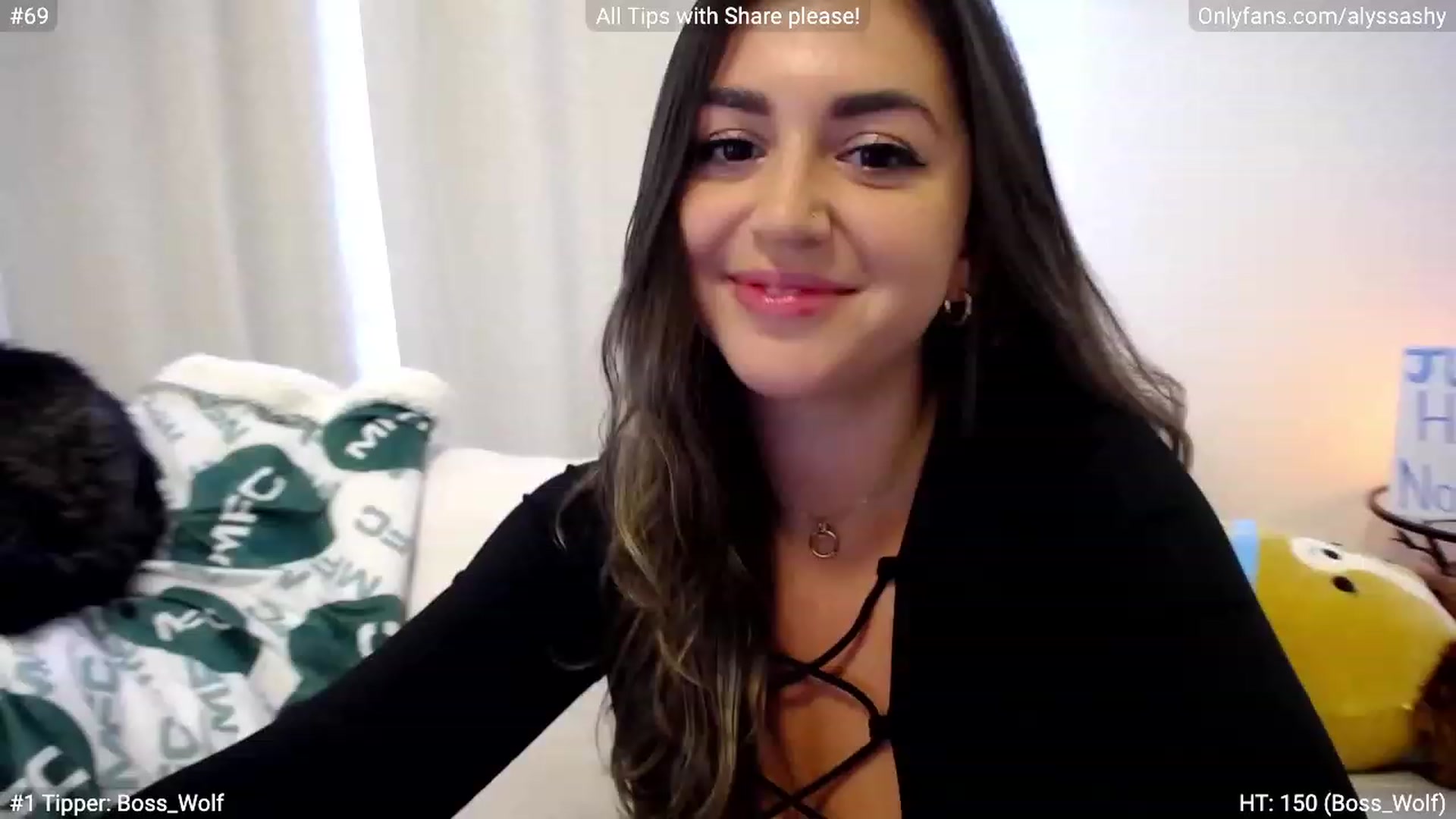 Gallery image thumbnail from AlyssaShy's myfreecams stream on, 07/26/2023, 19:46 image 17 of 20