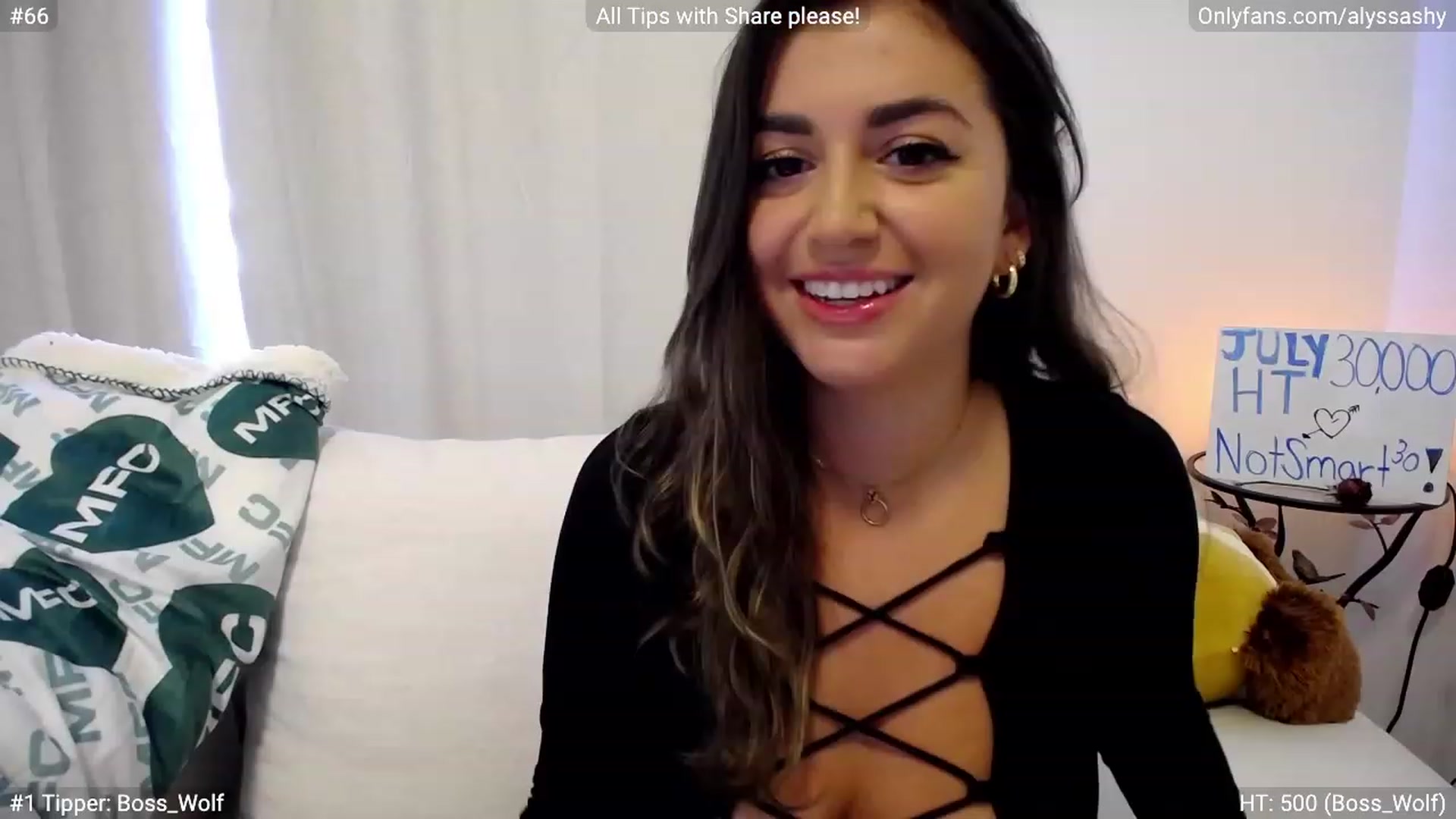 Gallery image thumbnail from AlyssaShy's myfreecams stream on, 07/26/2023, 21:31 image 7 of 20