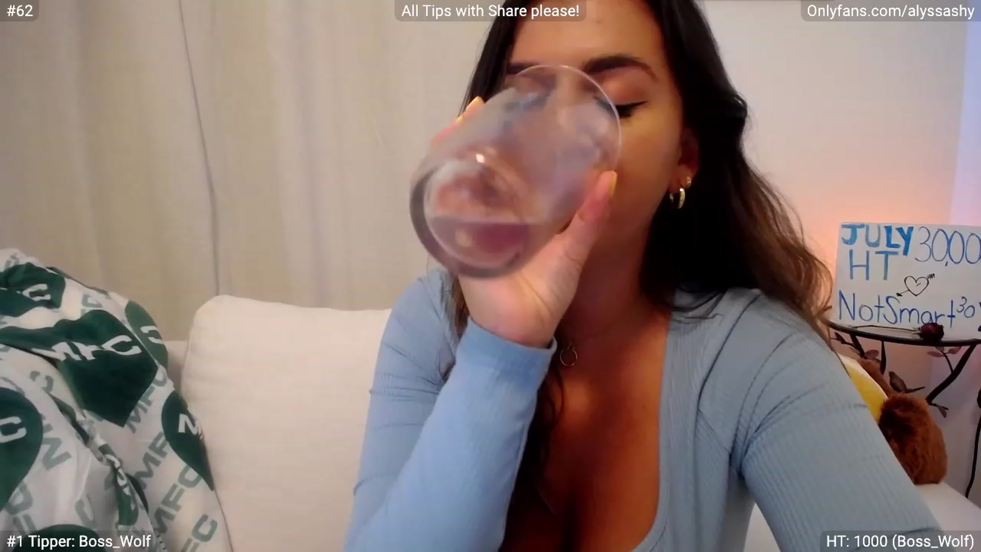 Gallery image thumbnail from AlyssaShy's myfreecams stream on, 07/27/2023, 21:01 image 19 of 20