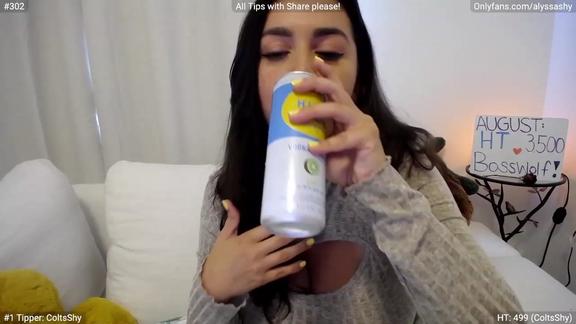 Gallery image thumbnail from AlyssaShy's myfreecams stream on, 08/05/2023, 24:05 image 2 of 20