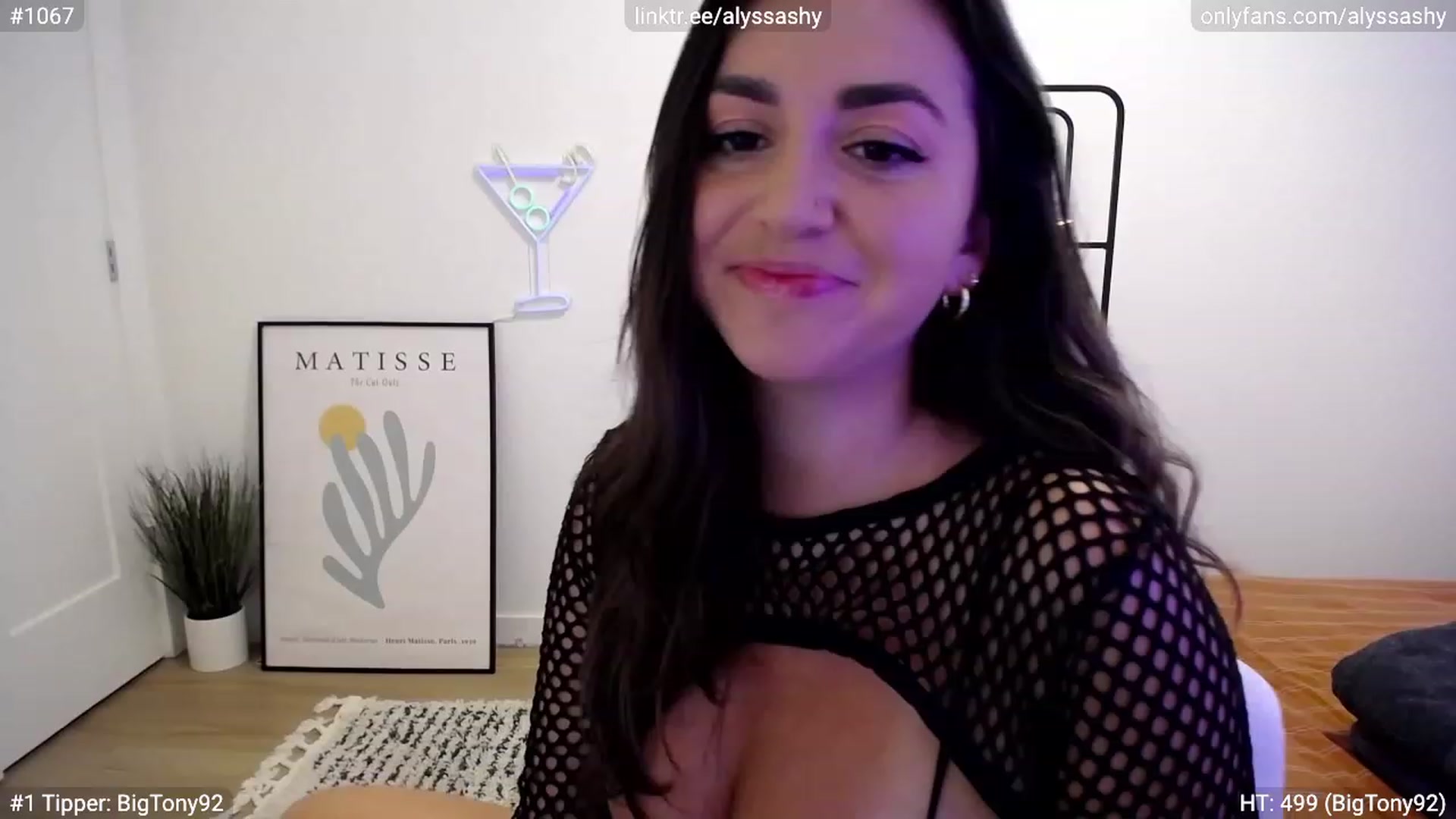 Gallery image thumbnail from AlyssaShy's myfreecams stream on, 09/01/2023, 20:49 image 10 of 20