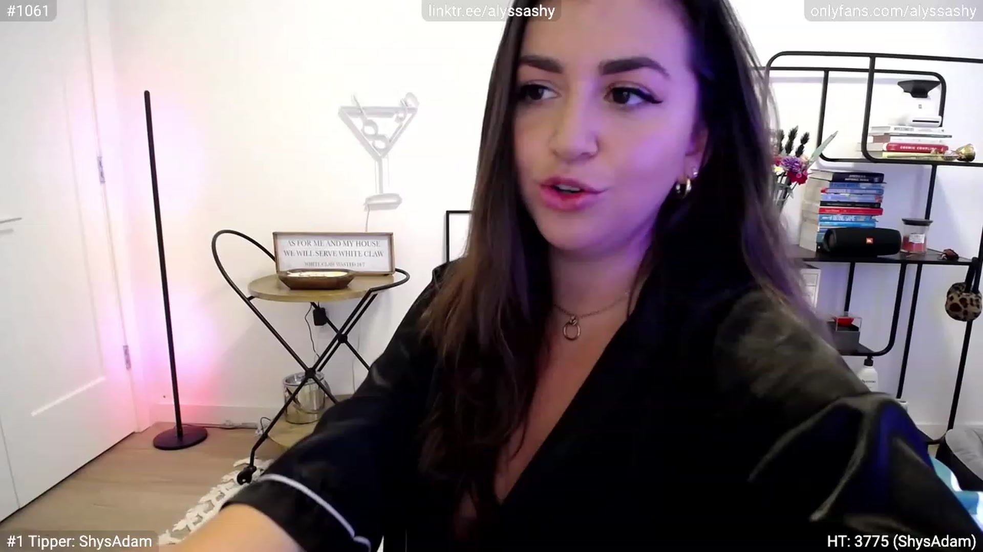 Gallery image thumbnail from AlyssaShy's myfreecams stream on, 09/13/2023, 22:18 image 11 of 20