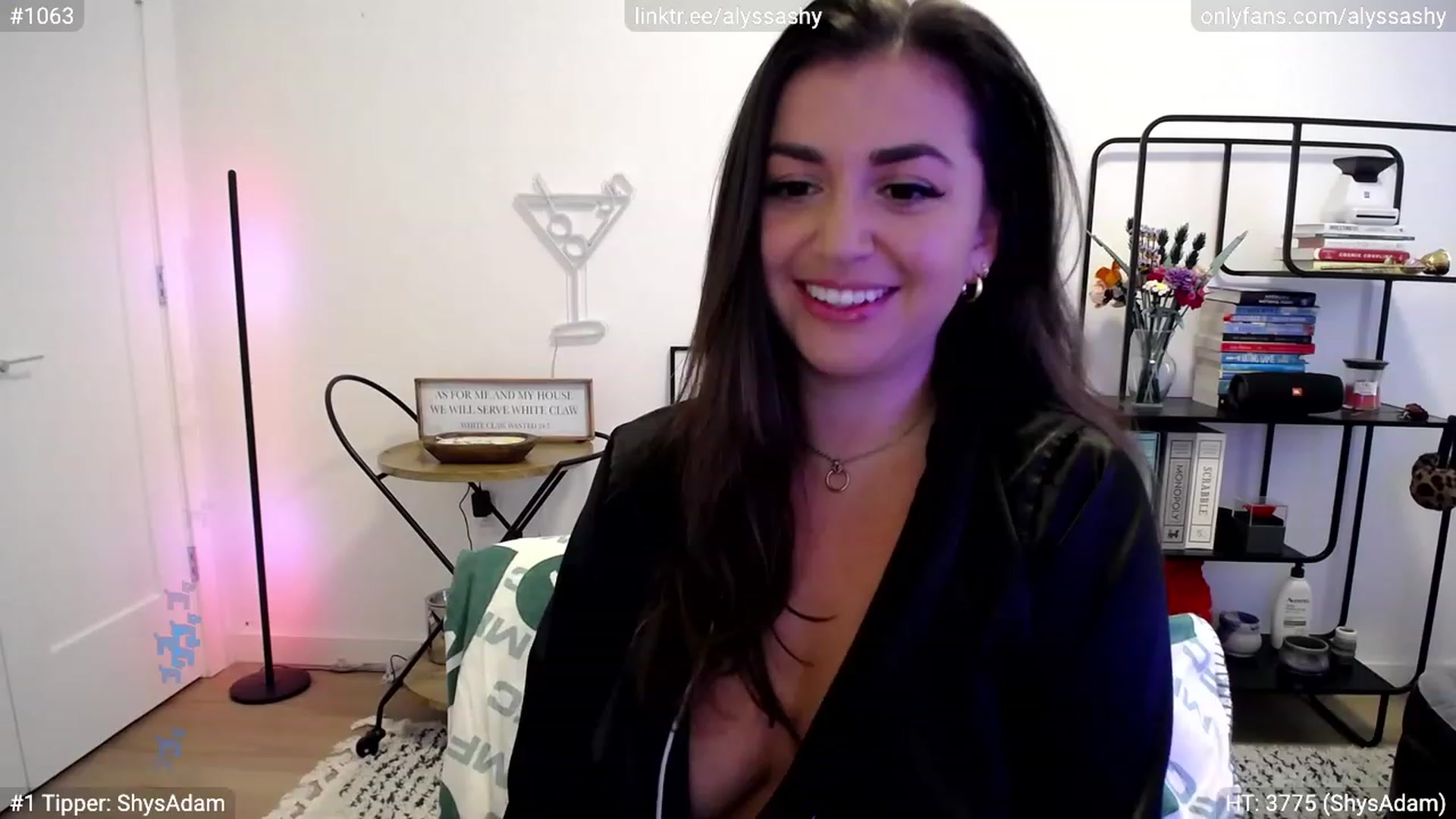 Gallery image thumbnail from AlyssaShy's myfreecams stream on, 09/13/2023, 22:18 image 1 of 20