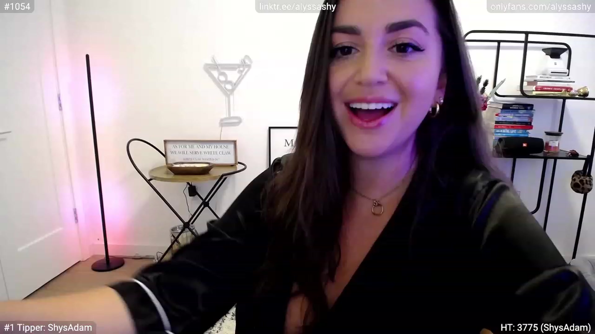 Gallery image thumbnail from AlyssaShy's myfreecams stream on, 09/13/2023, 22:18 image 17 of 20