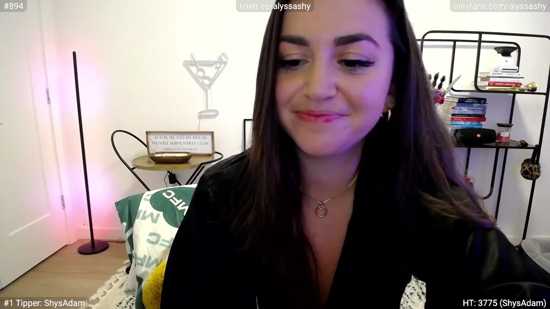 Gallery image thumbnail from AlyssaShy's myfreecams stream on, 09/14/2023, 24:34 image 20 of 20