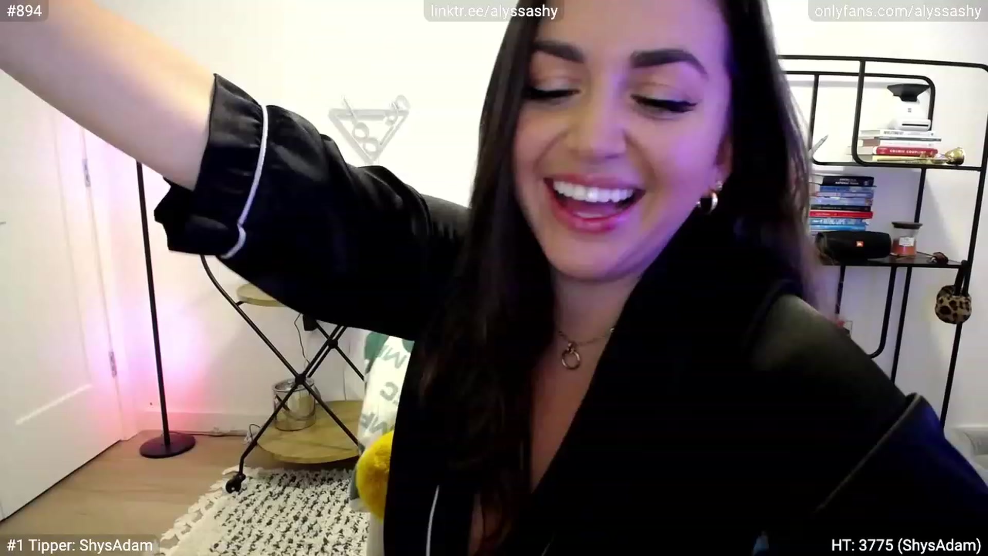 Gallery image thumbnail from AlyssaShy's myfreecams stream on, 09/14/2023, 24:34 image 10 of 20