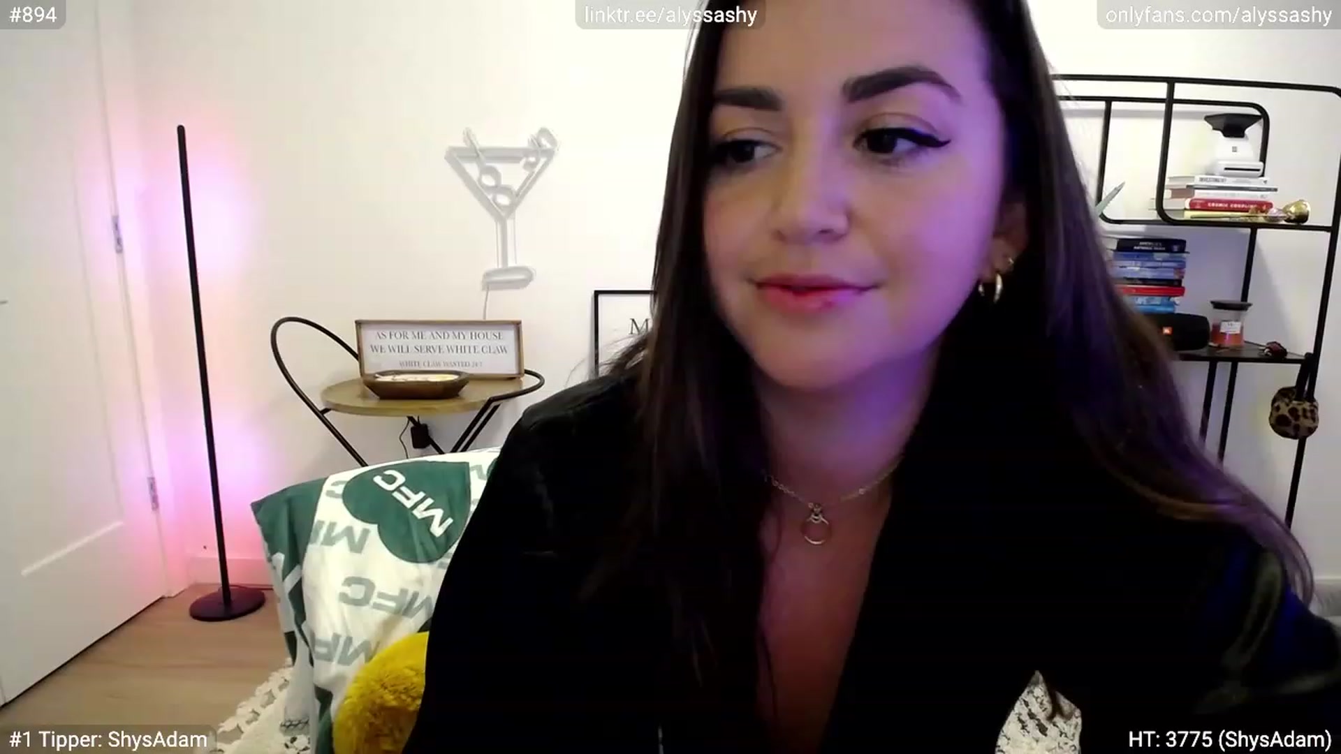 Gallery image thumbnail from AlyssaShy's myfreecams stream on, 09/14/2023, 24:34 image 16 of 20