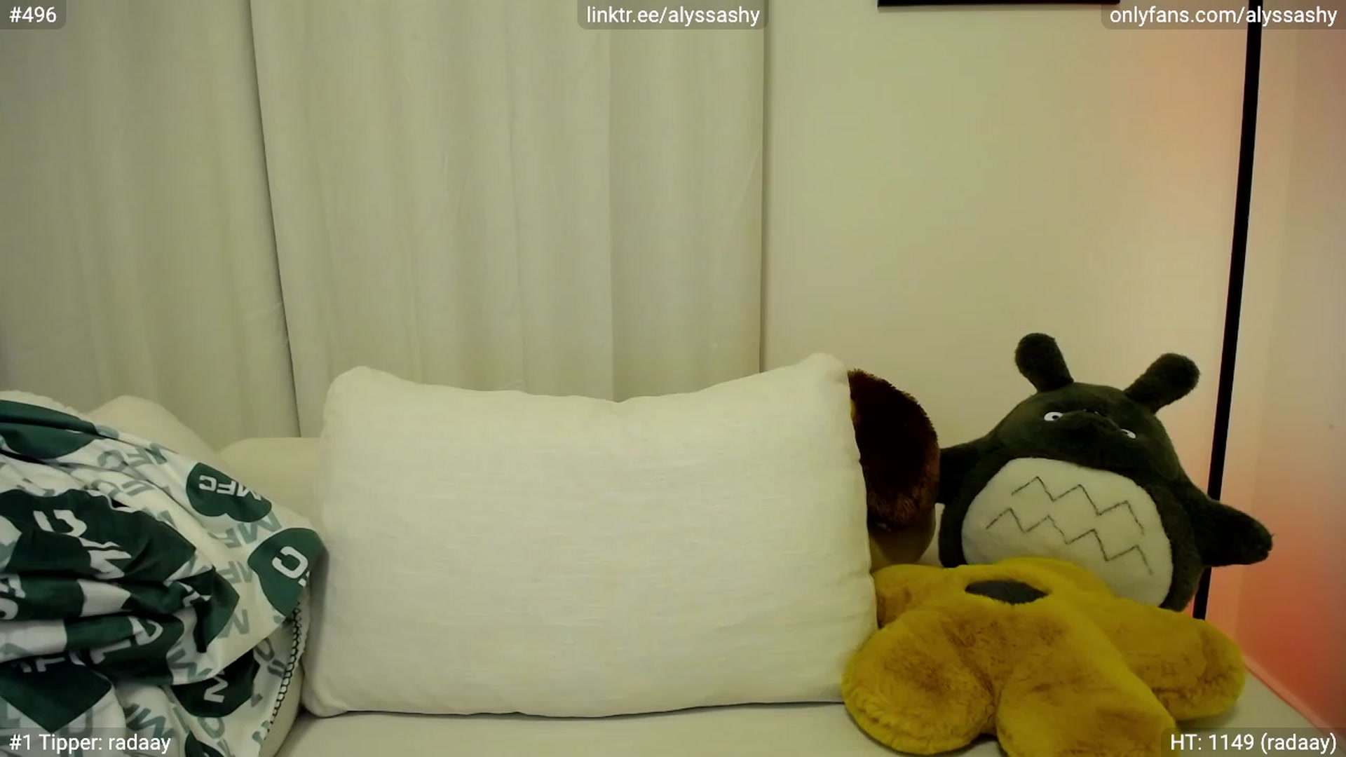 Gallery image thumbnail from AlyssaShy's myfreecams stream on, 09/30/2023, 01:24 image 20 of 20