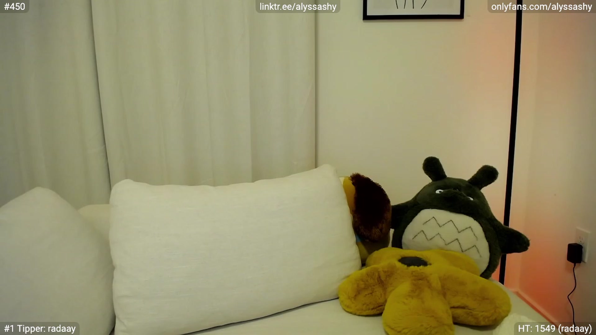 Gallery image thumbnail from AlyssaShy's myfreecams stream on, 09/30/2023, 03:09 image 17 of 20