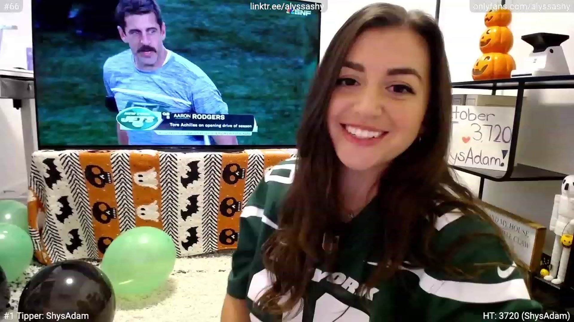 Gallery image thumbnail from AlyssaShy's myfreecams stream on, 10/02/2023, 01:31 image 14 of 20