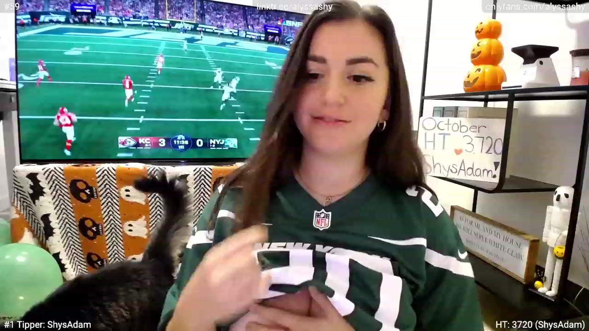 Gallery image thumbnail from AlyssaShy's myfreecams stream on, 10/02/2023, 02:06 image 6 of 20