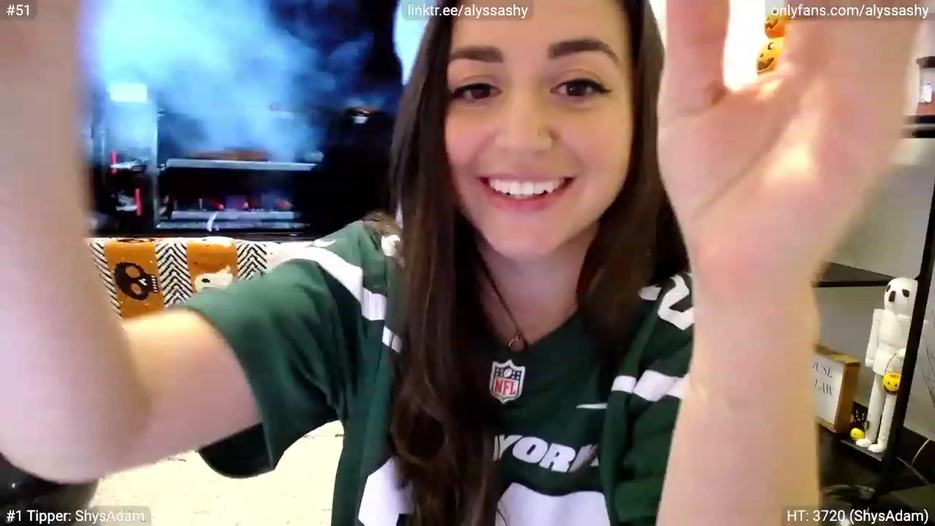 Gallery image thumbnail from AlyssaShy's myfreecams stream on, 10/02/2023, 02:06 image 10 of 20