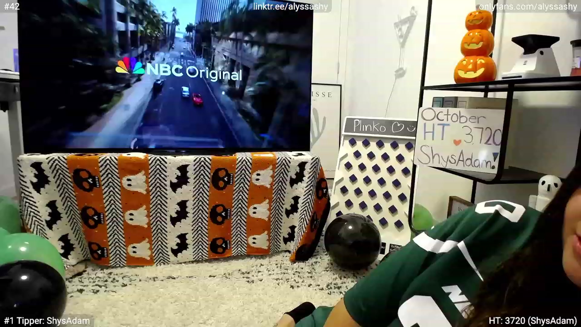 Gallery image thumbnail from AlyssaShy's myfreecams stream on, 10/02/2023, 02:06 image 17 of 20