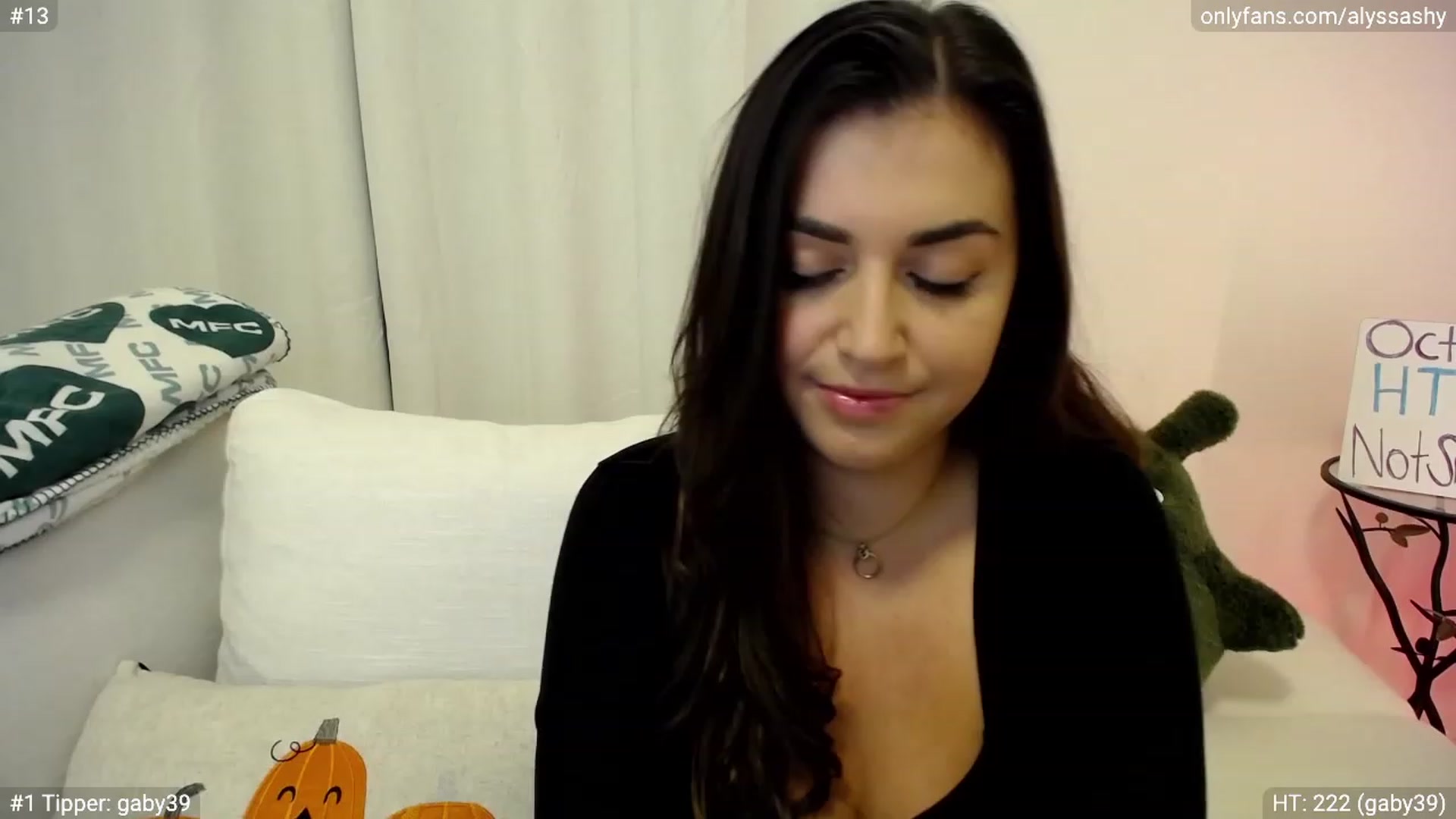 Gallery image thumbnail from AlyssaShy's myfreecams stream on, 10/02/2023, 22:55 image 20 of 20