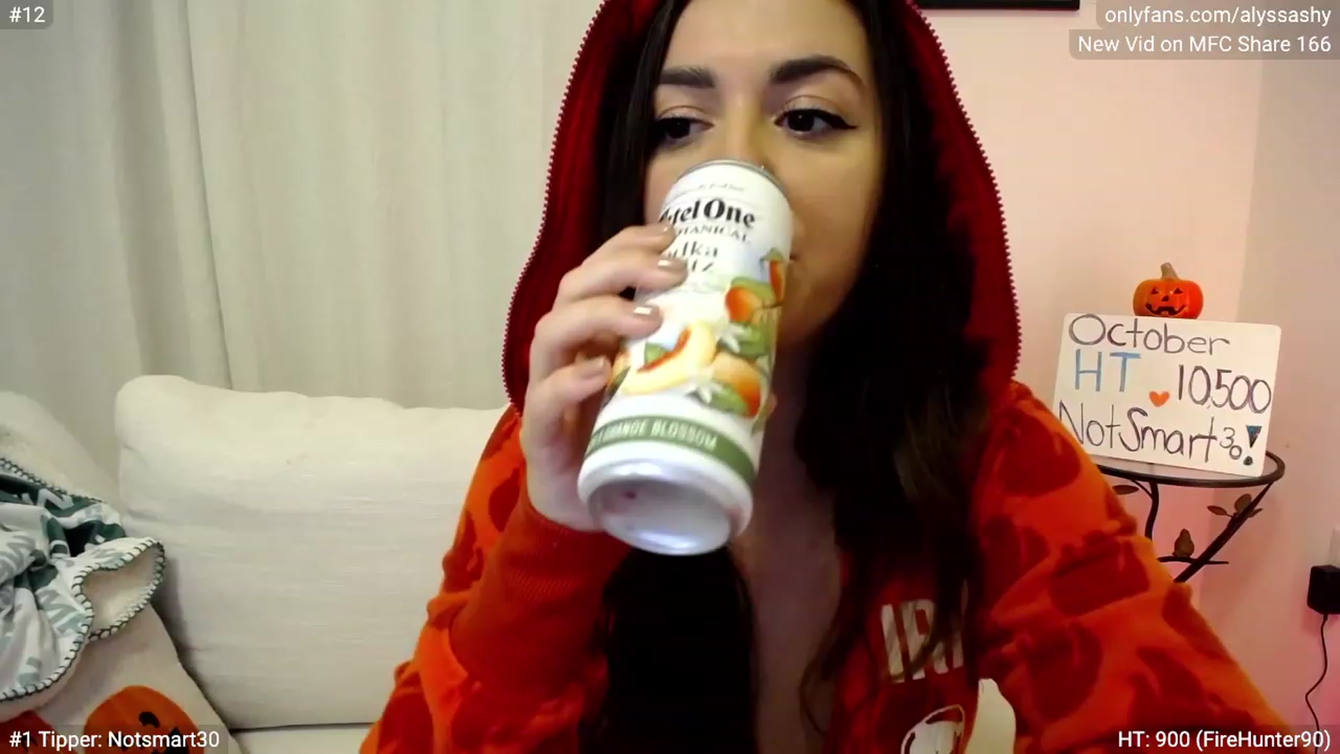 Gallery image thumbnail from AlyssaShy's myfreecams stream on, 10/05/2023, 23:34 image 12 of 20