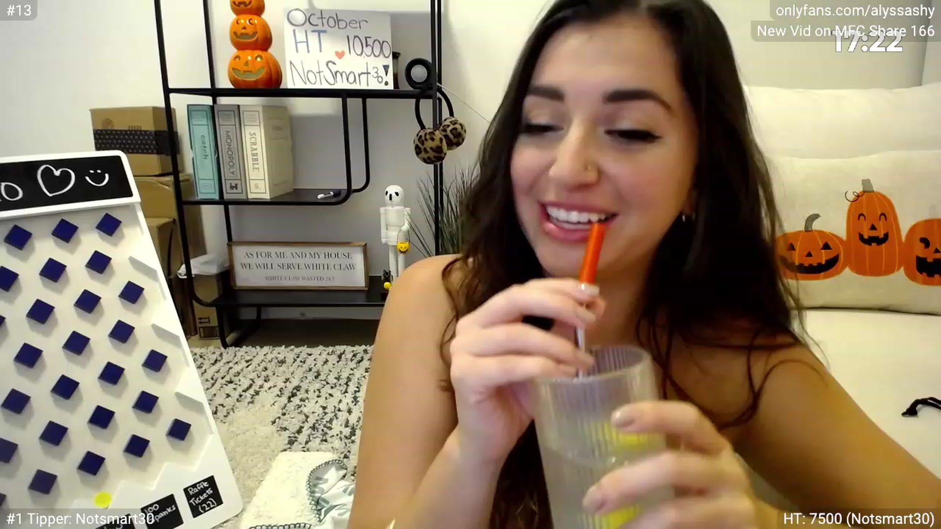 Gallery image thumbnail from AlyssaShy's myfreecams stream on, 10/07/2023, 05:57 image 14 of 20