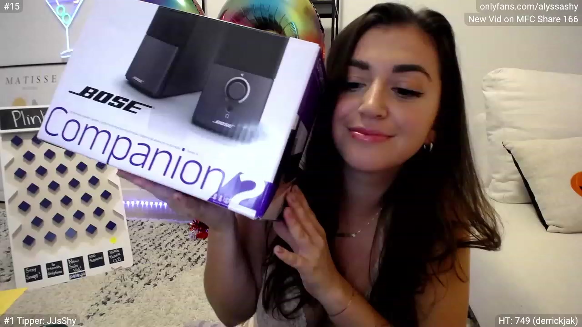 Gallery image thumbnail from AlyssaShy's myfreecams stream on, 10/08/2023, 01:00 image 4 of 20