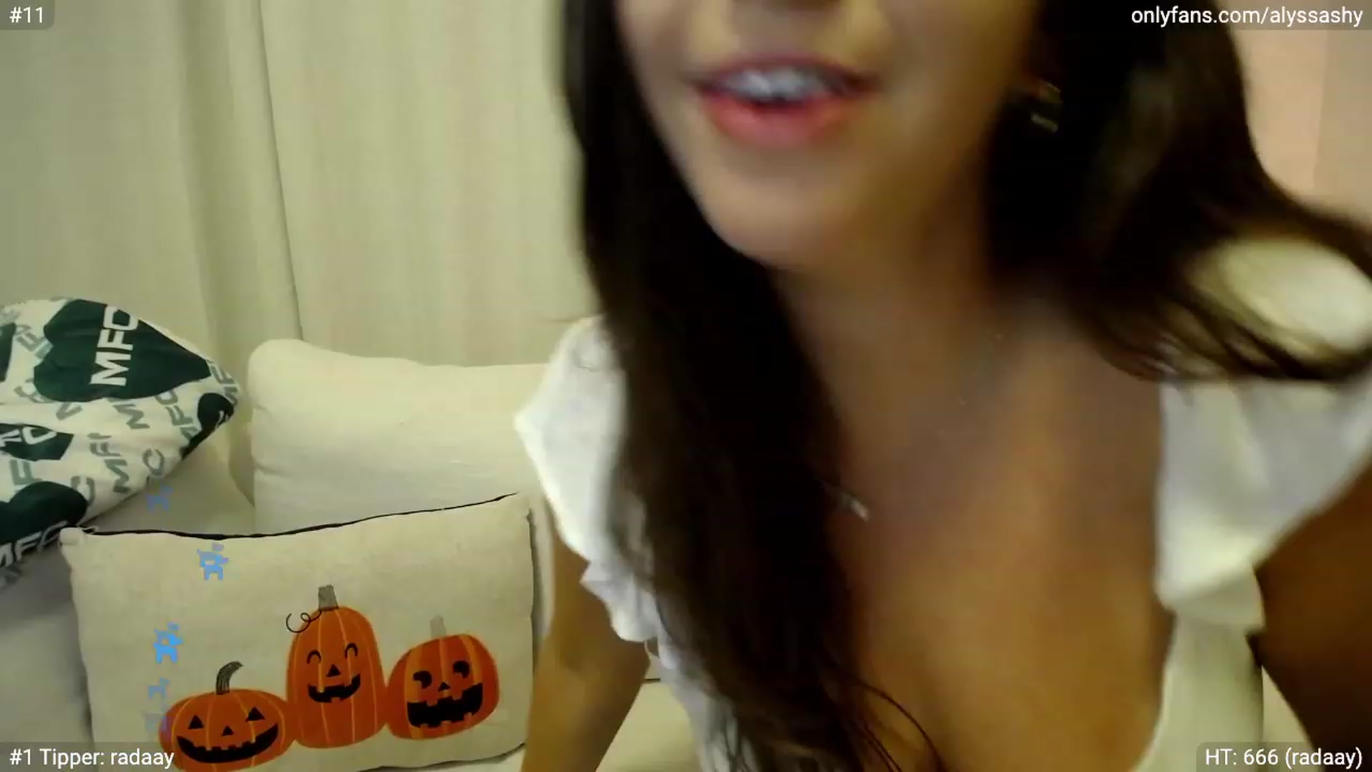 Gallery image thumbnail from AlyssaShy's myfreecams stream on, 10/08/2023, 23:46 image 9 of 20