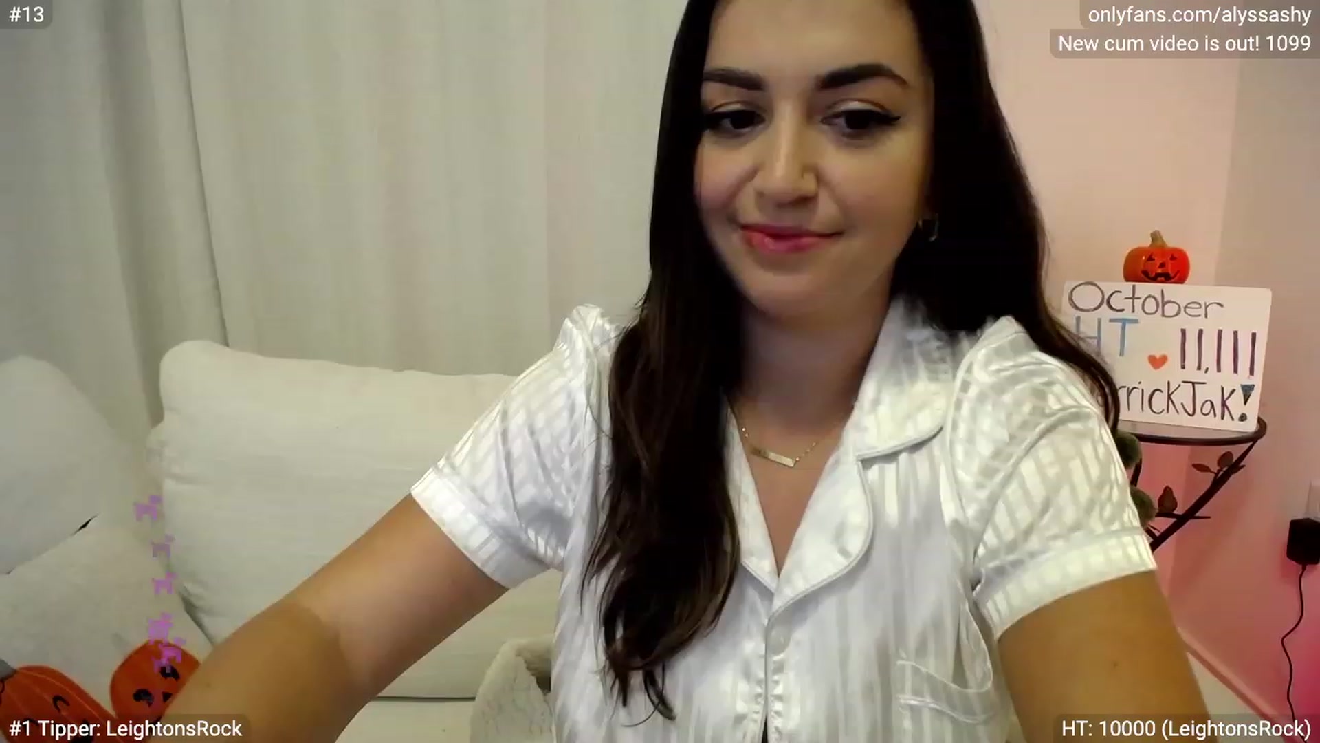 Gallery image thumbnail from AlyssaShy's myfreecams stream on, 10/10/2023, 24:49 image 15 of 20