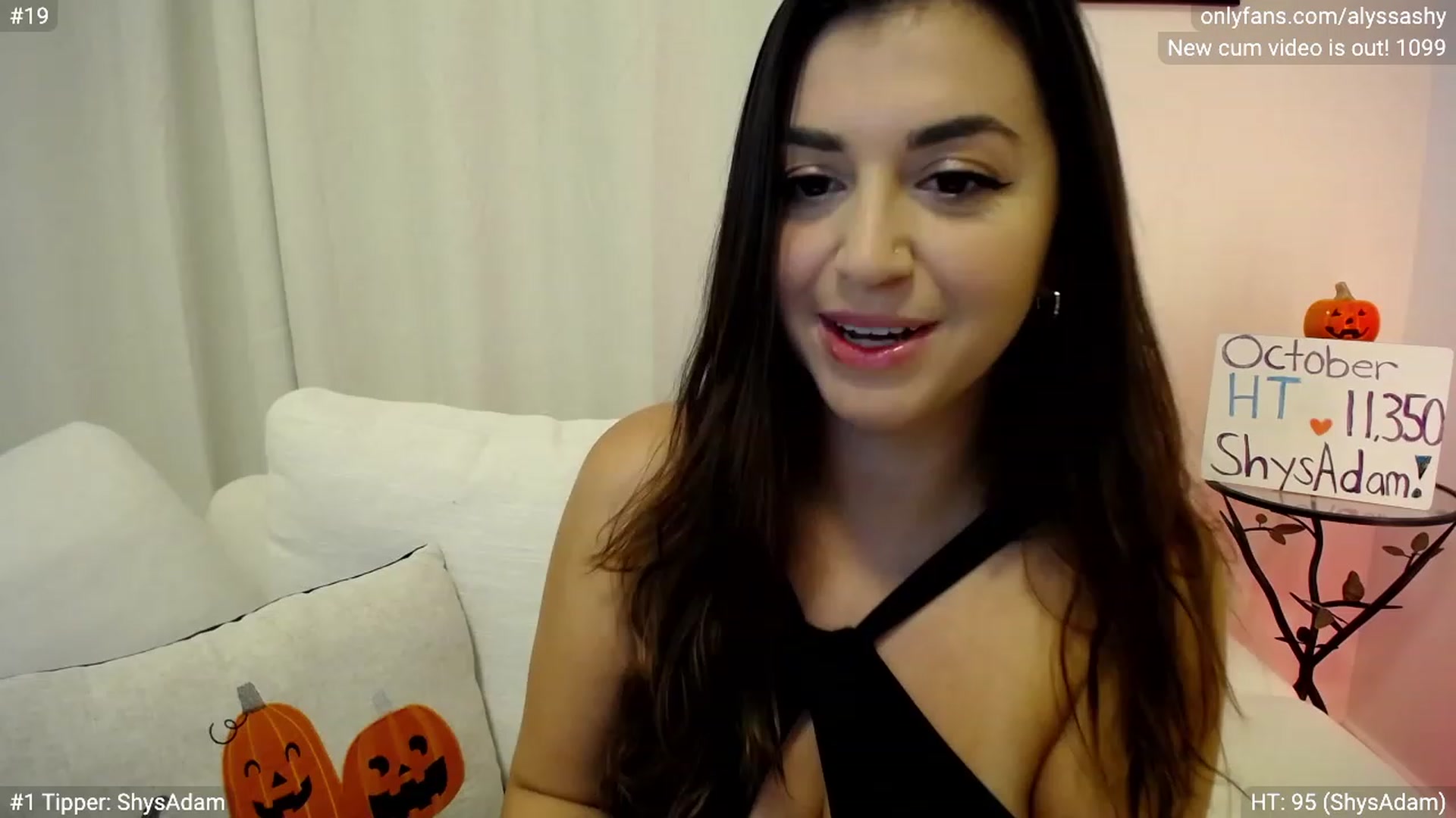 Gallery image thumbnail from AlyssaShy's myfreecams stream on, 10/12/2023, 19:38 image 19 of 20