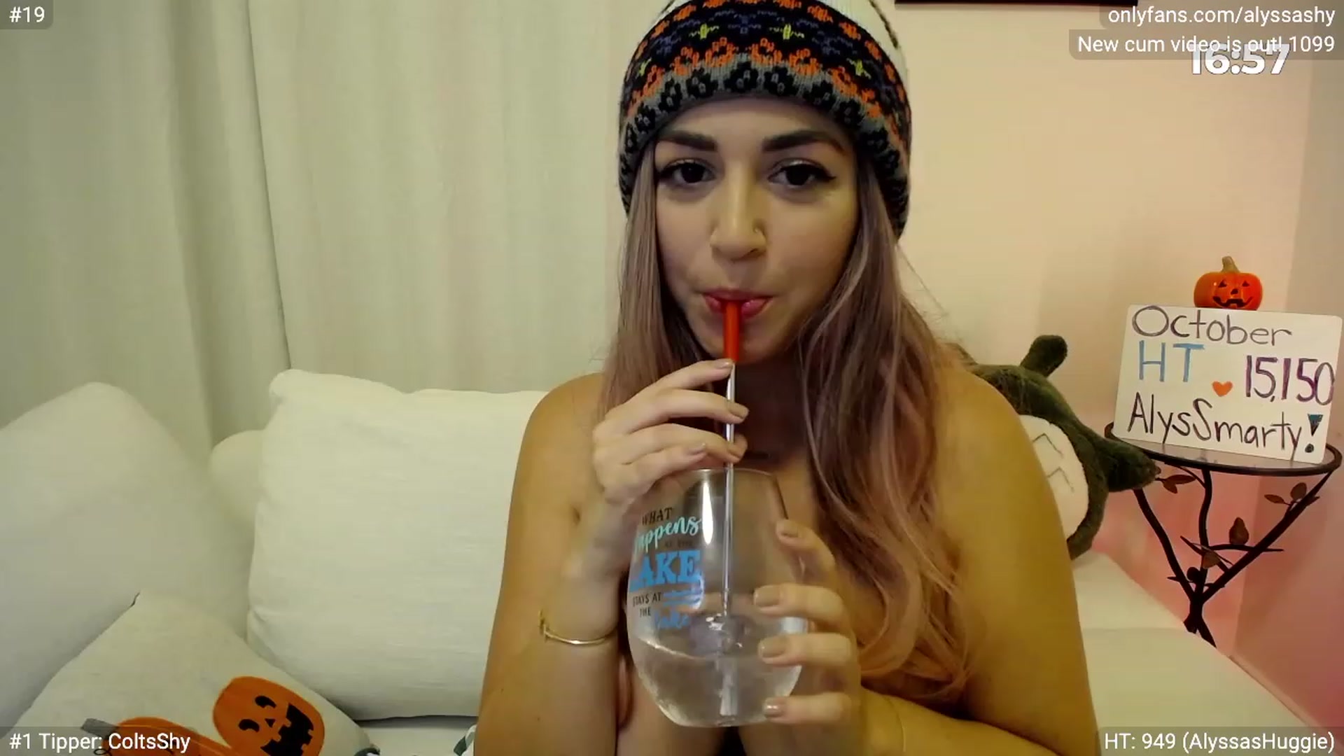 Gallery image thumbnail from AlyssaShy's myfreecams stream on, 10/14/2023, 01:39 image 9 of 20