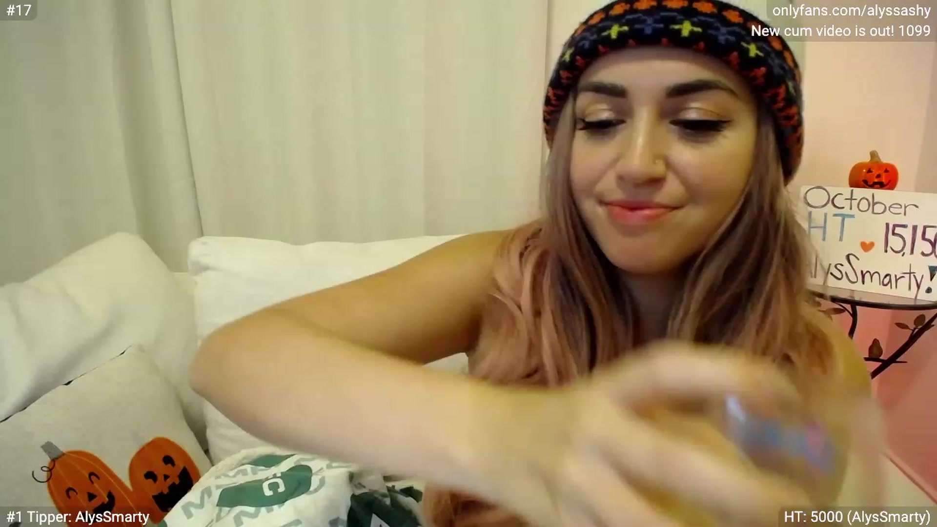 Gallery image thumbnail from AlyssaShy's myfreecams stream on, 10/14/2023, 05:06 image 11 of 20